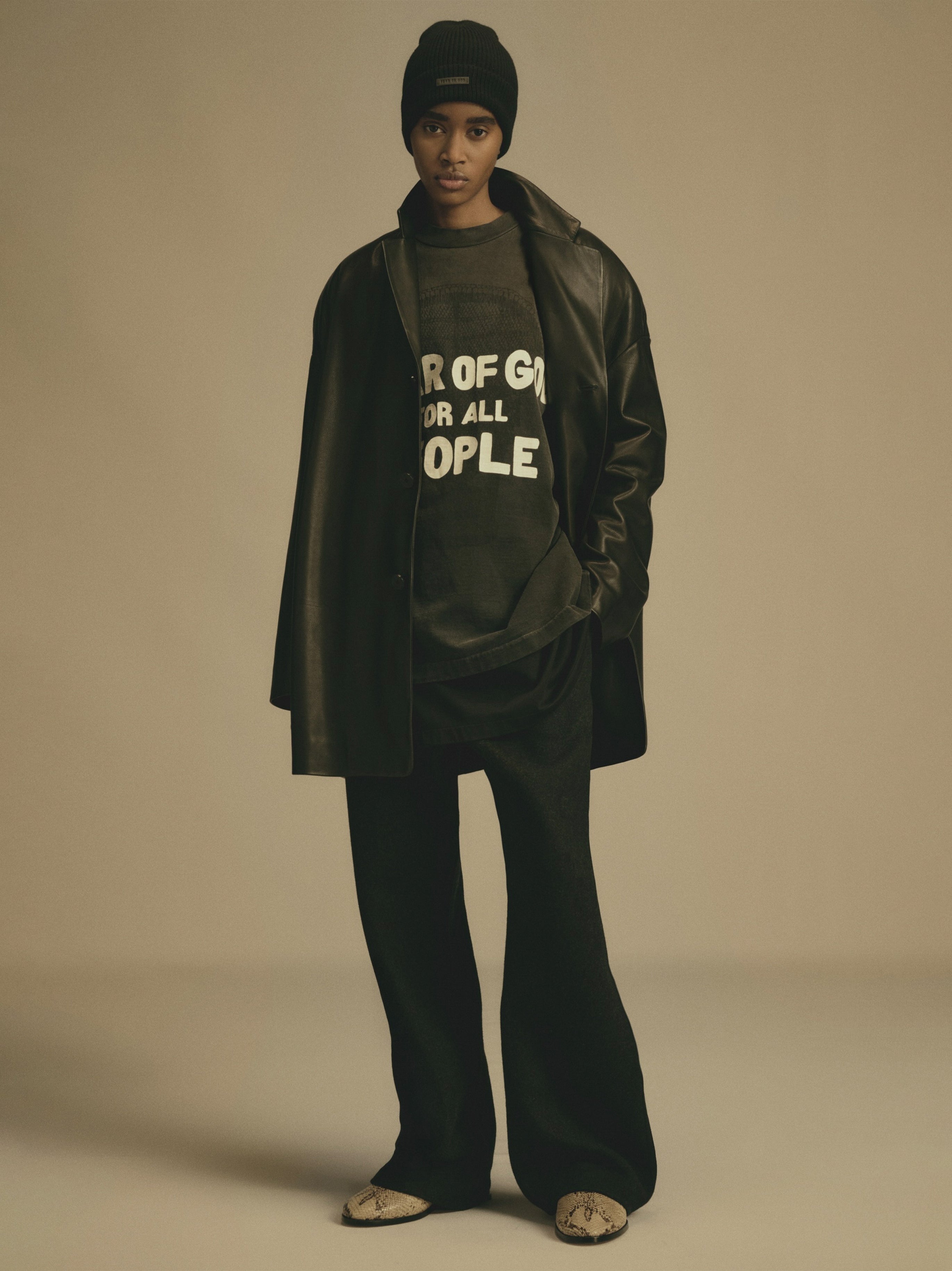 Essentials For All People Relaxed Long Sleeve Tee Black