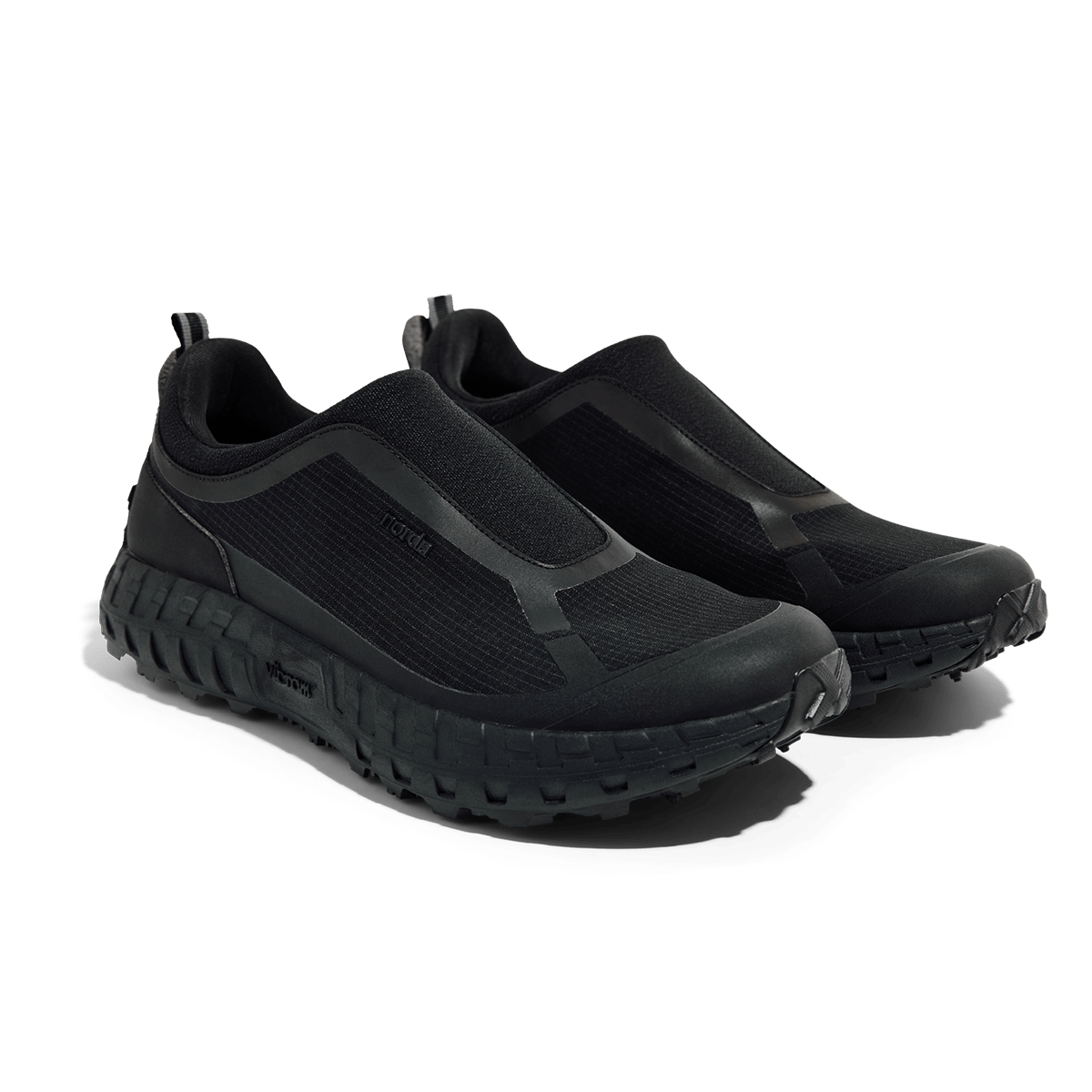 Norda 003 Pitch Black
