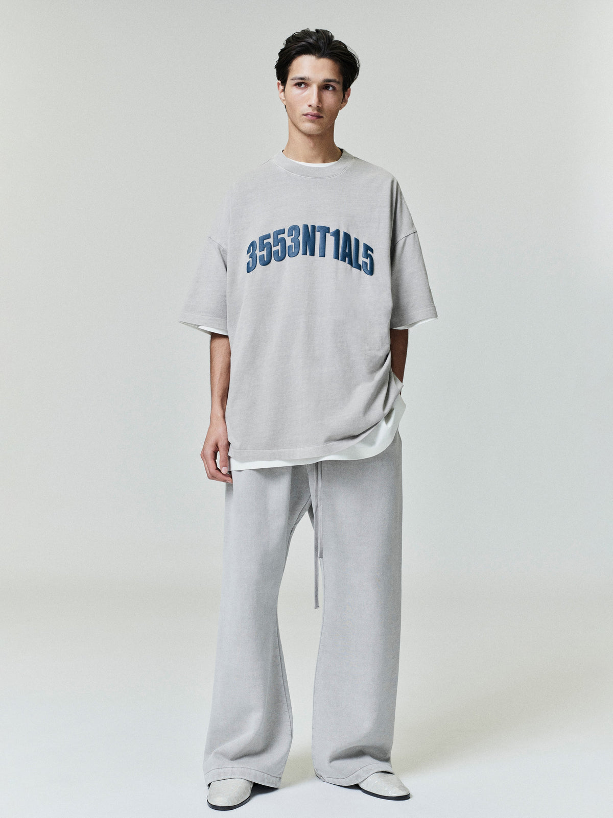 Essentials New York 90S Tee Smoke Grey