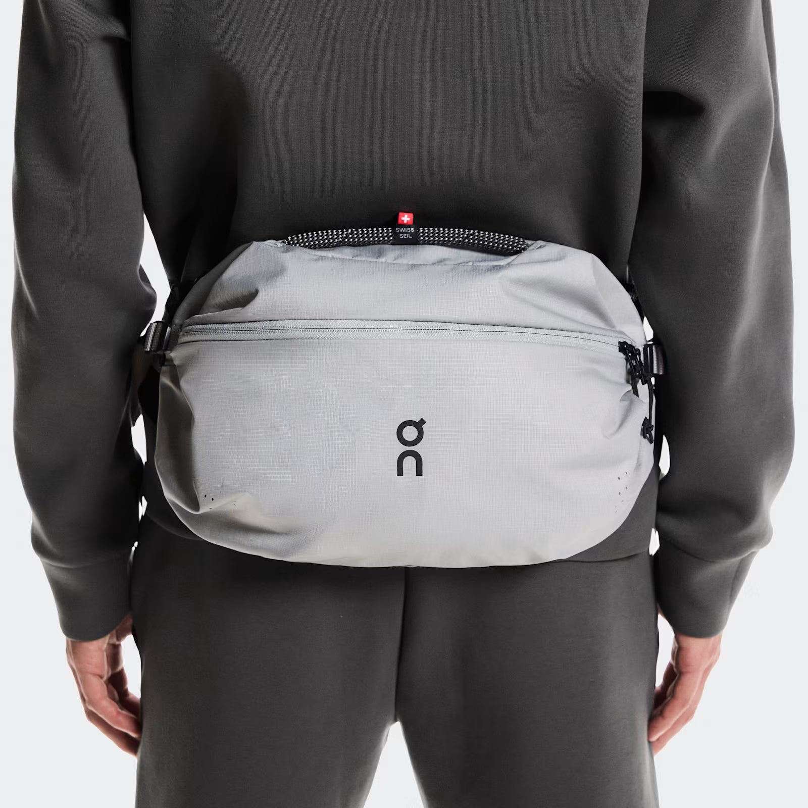 On Sling Pack 9L Glacier | Black