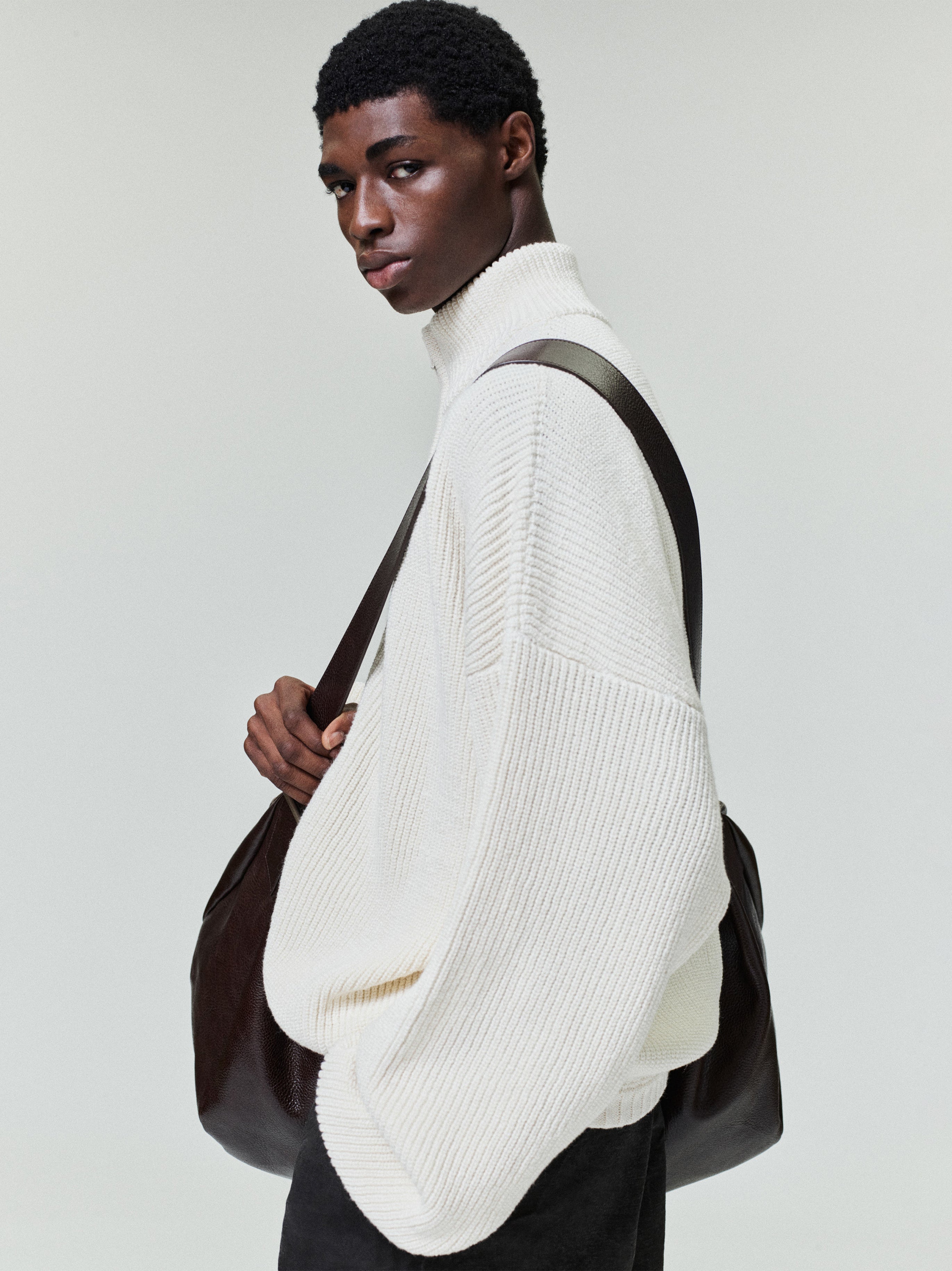 Essentials Zip-Up Sweater Long Sleeve Cream