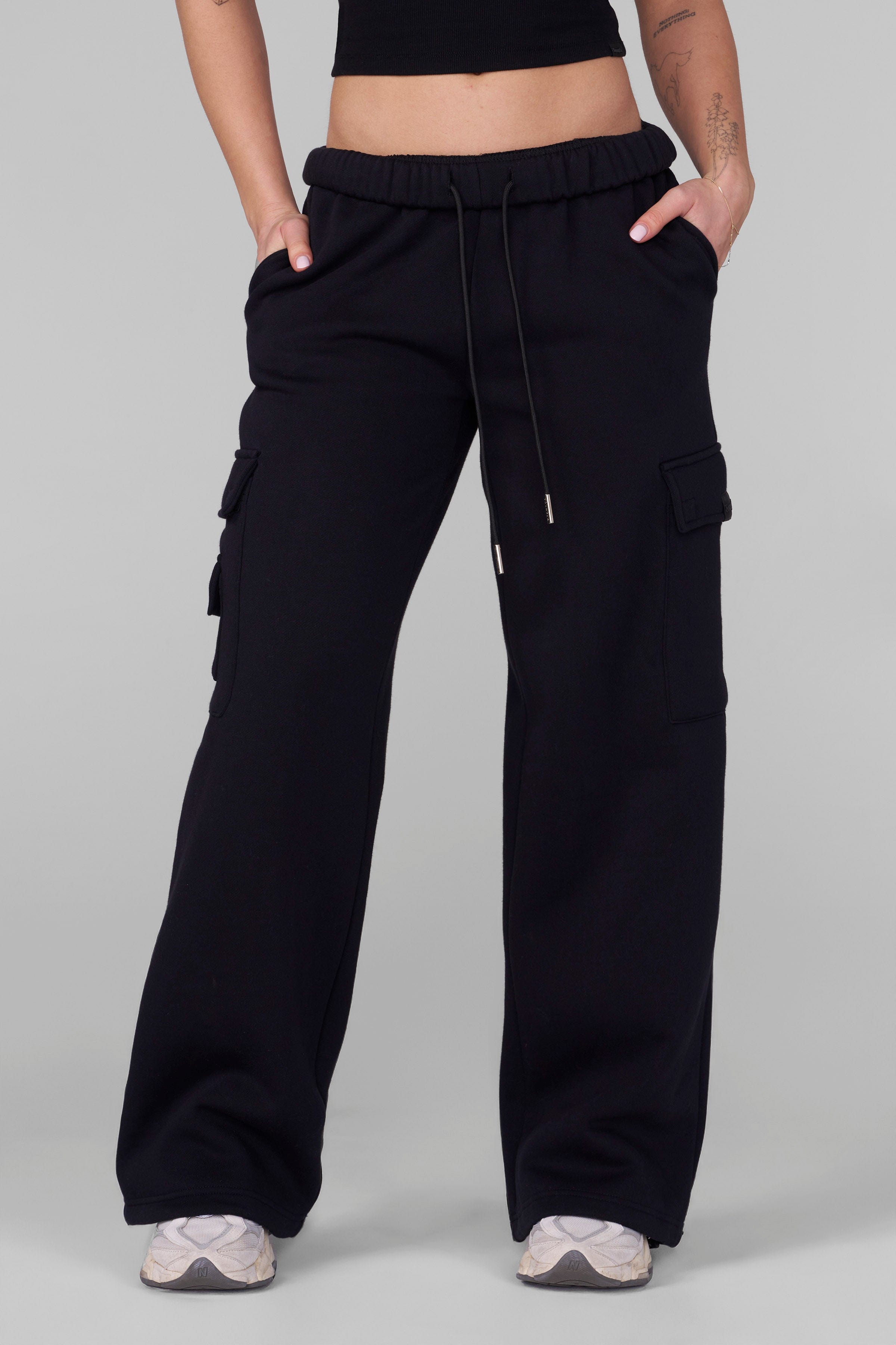 YoungLA W272 Classic Cargo Jogger Black