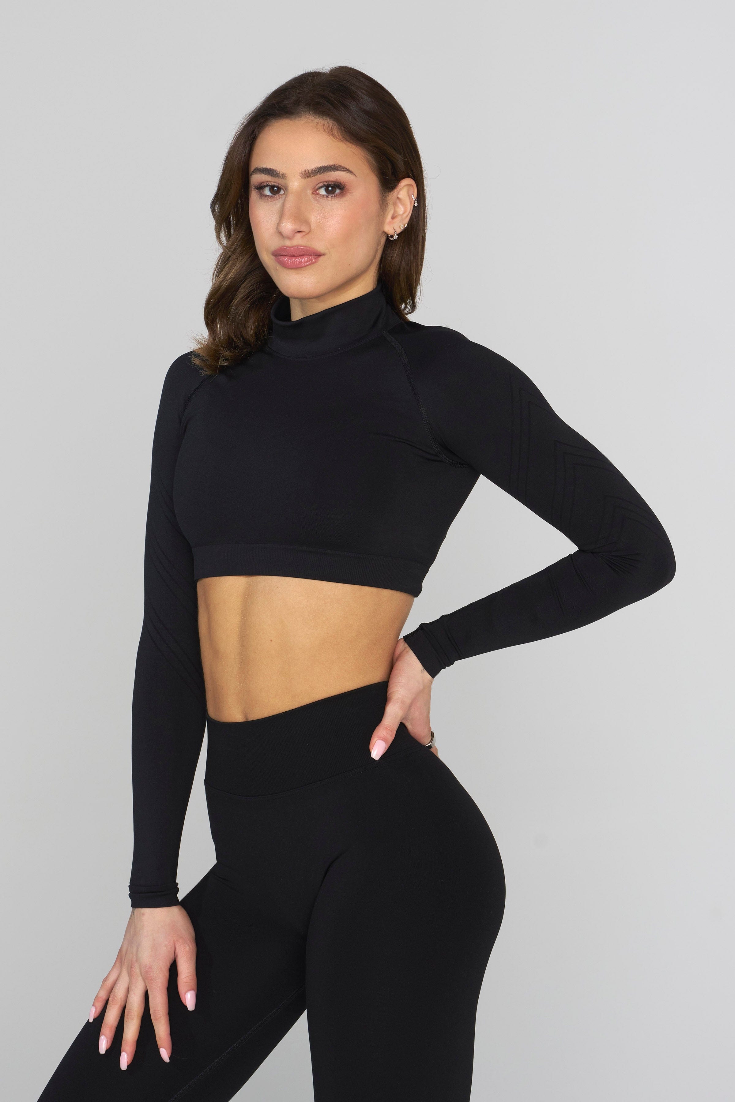 YoungLA W445 Seamless Curve Longsleeve crop Black