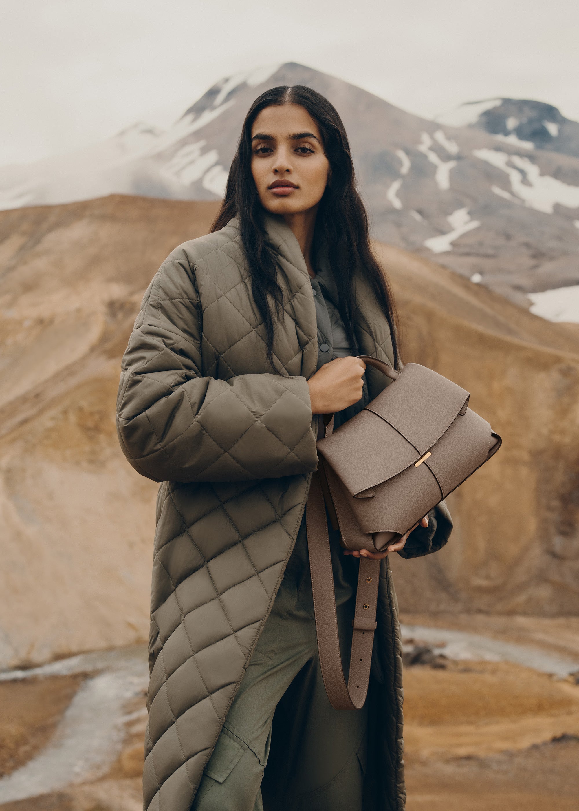 Polene Mokki Textured Taupe bag interior compartments and patch pocket