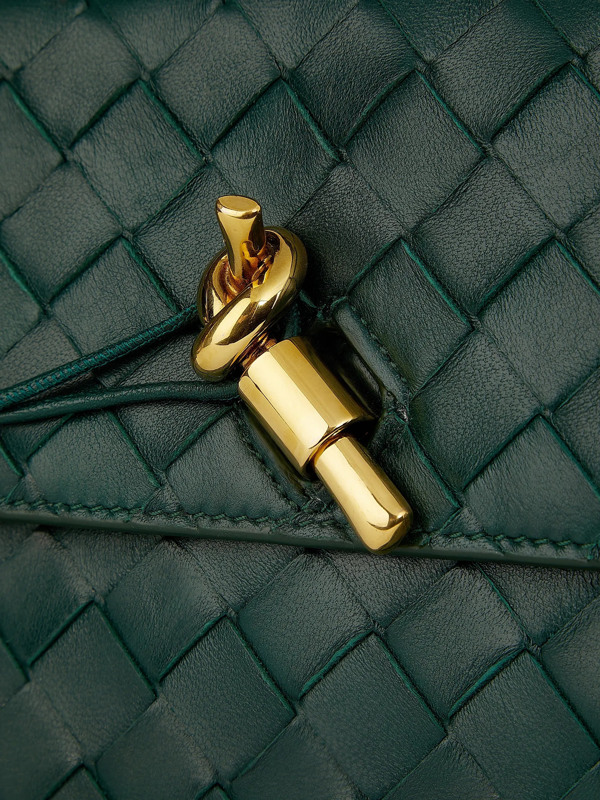 Bottega Veneta Andiamo Intrecciato Leather Top-Handle Clutch