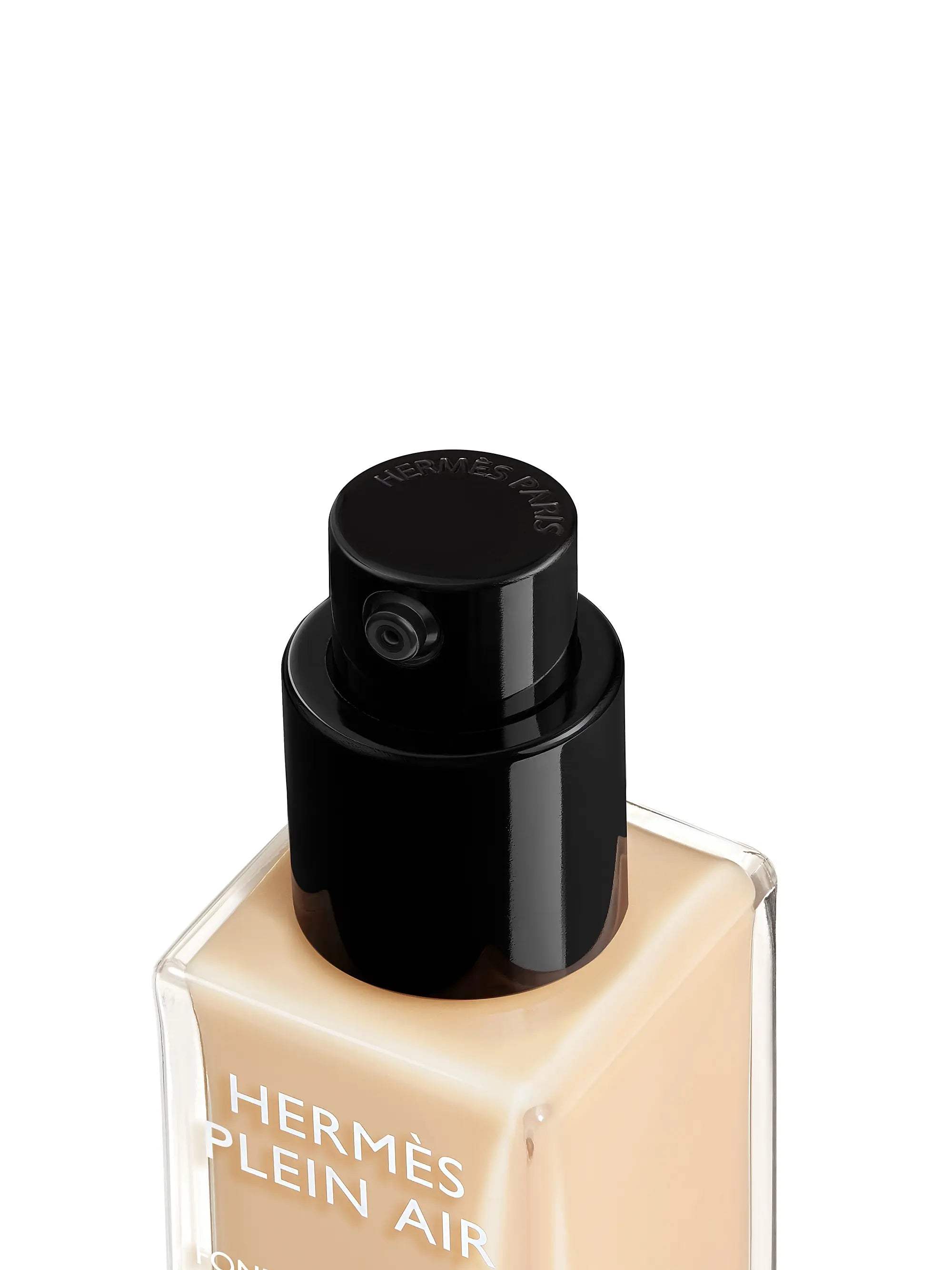 HERMÈS Hermès Plein Air Luminous Matte Skin Care Foundation