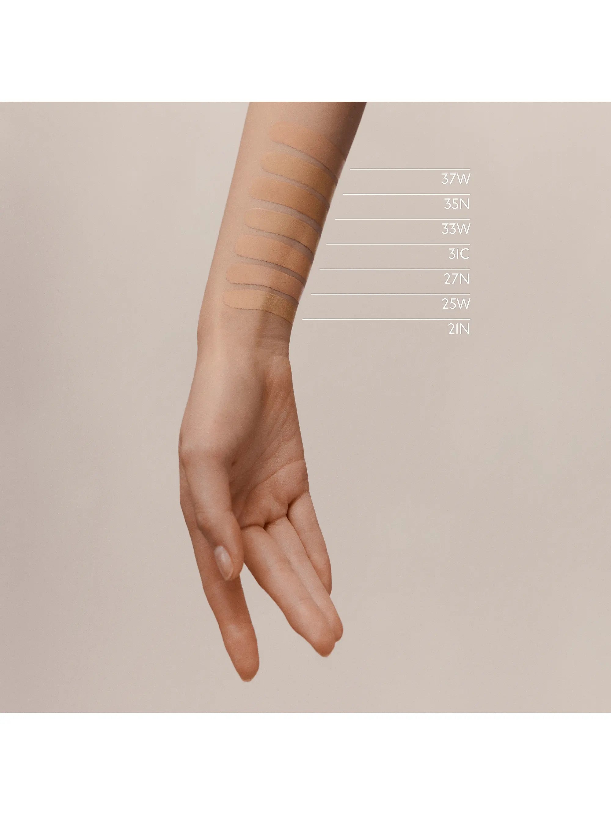 HERMÈS Hermès Plein Air Luminous Matte Skin Care Foundation