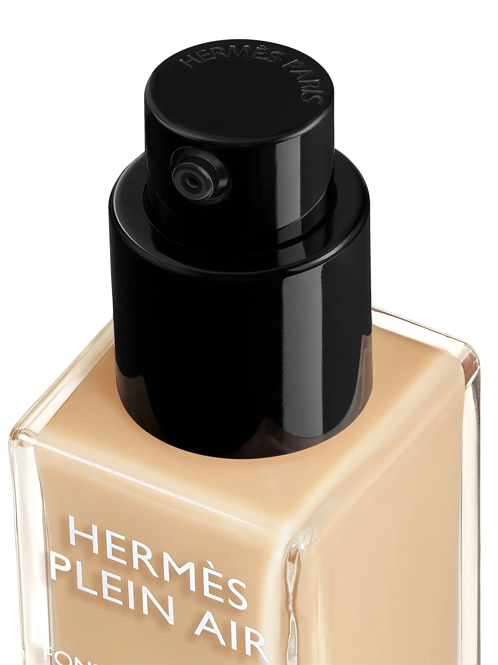 HERMÈS Hermès Plein Air Luminous Matte Skin Care Foundation