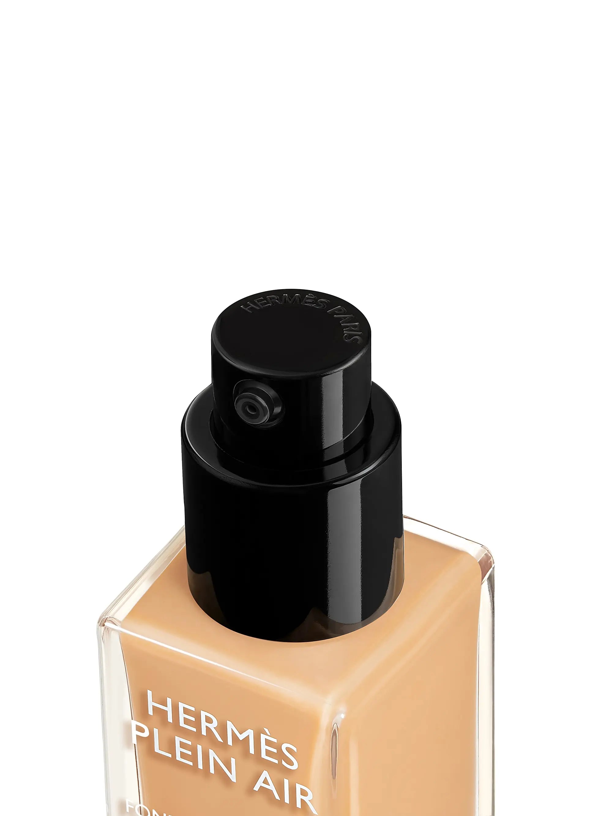 HERMÈS Hermès Plein Air Luminous Matte Skin Care Foundation