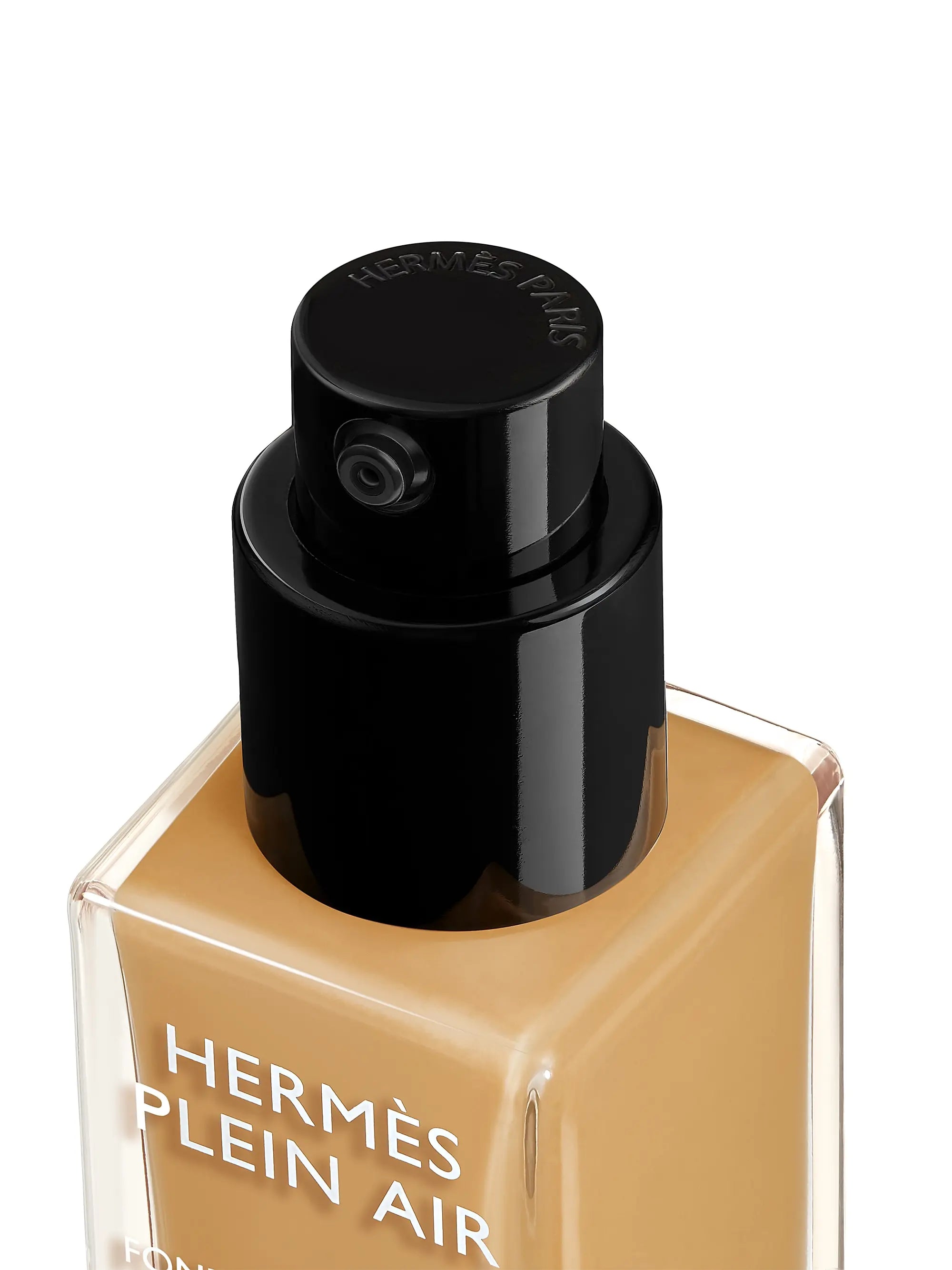 HERMÈS Hermès Plein Air Luminous Matte Skin Care Foundation