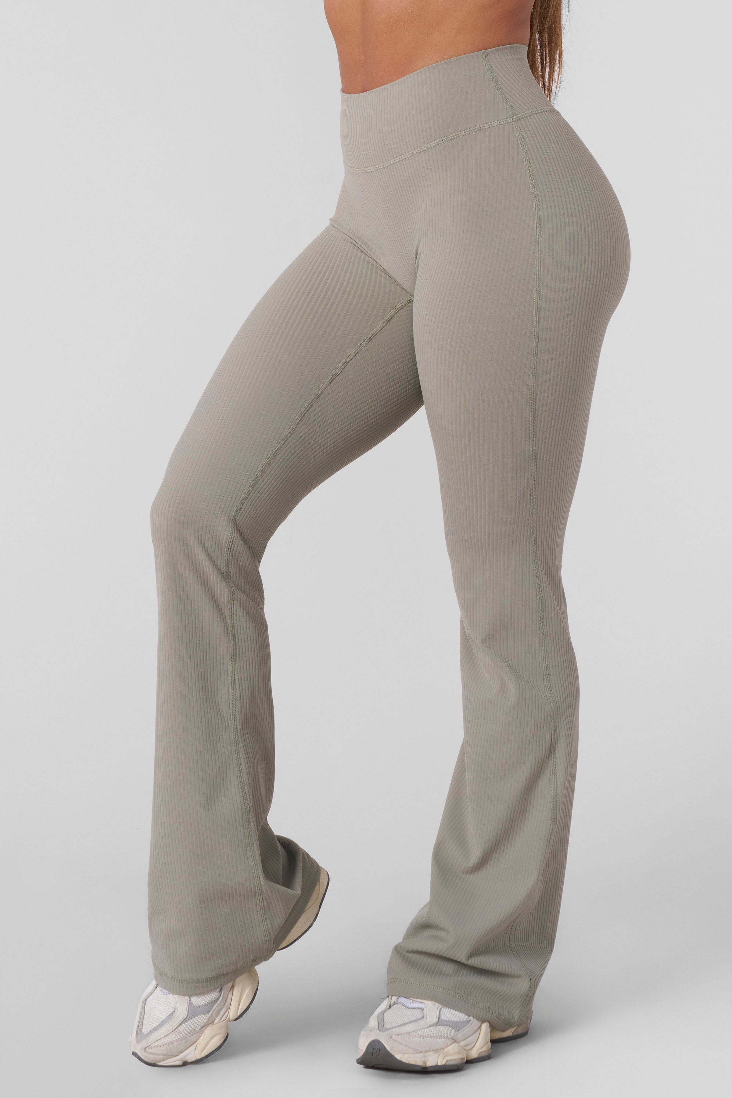 YoungLA W269 Luna Flare Leggings Sage