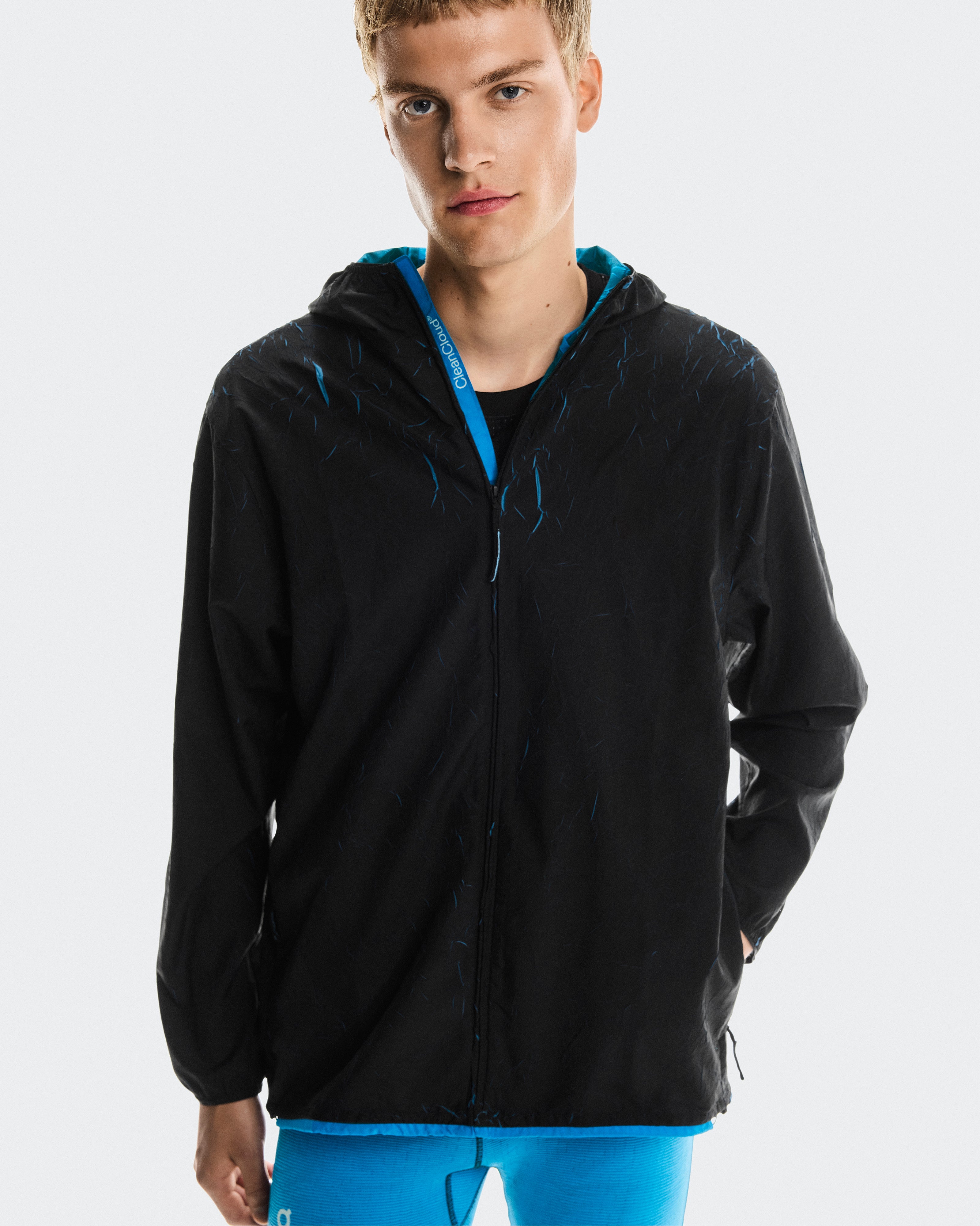 On Pace Run Jacket Malibu | Black