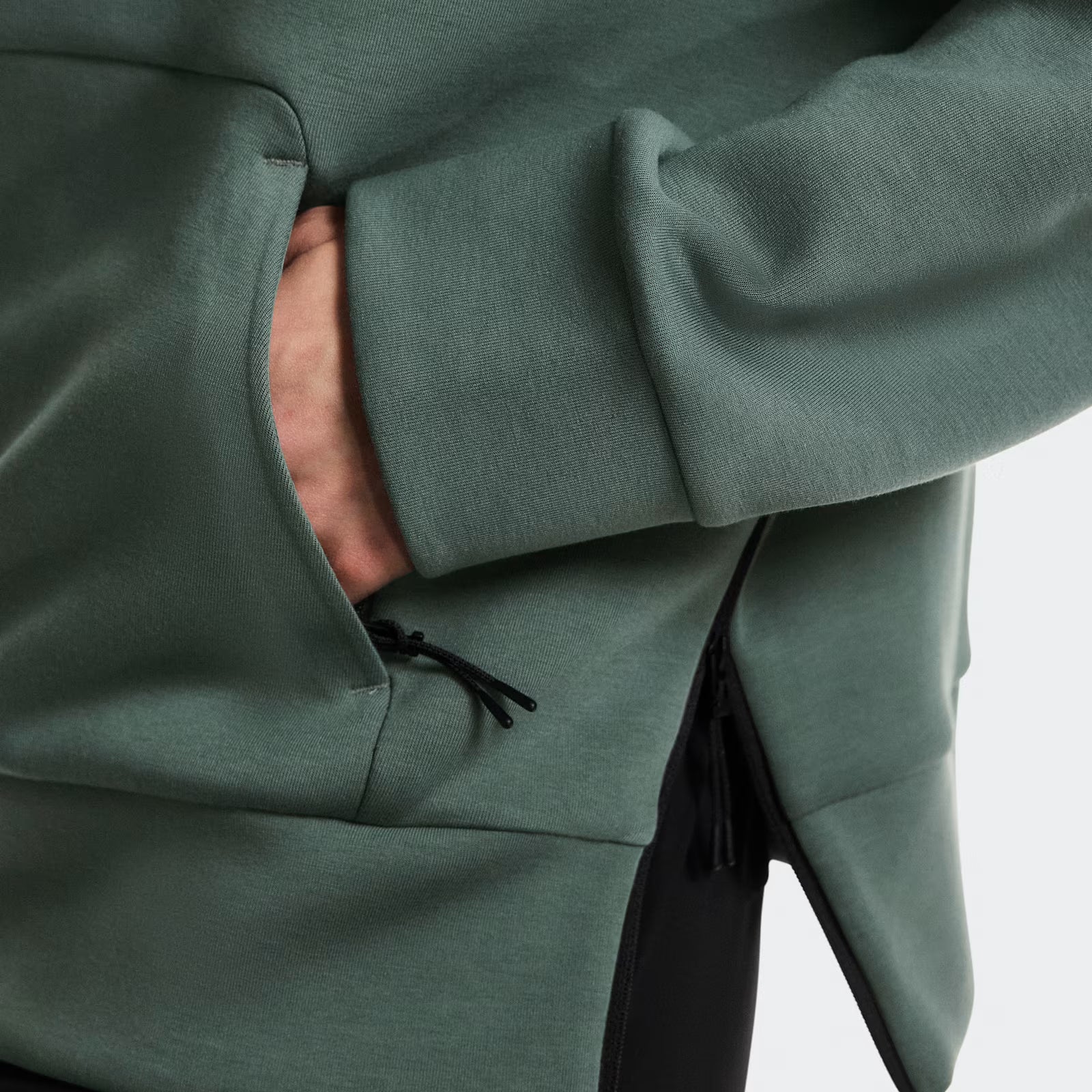 On Focus Tech Hoodie Olive (Women'S)