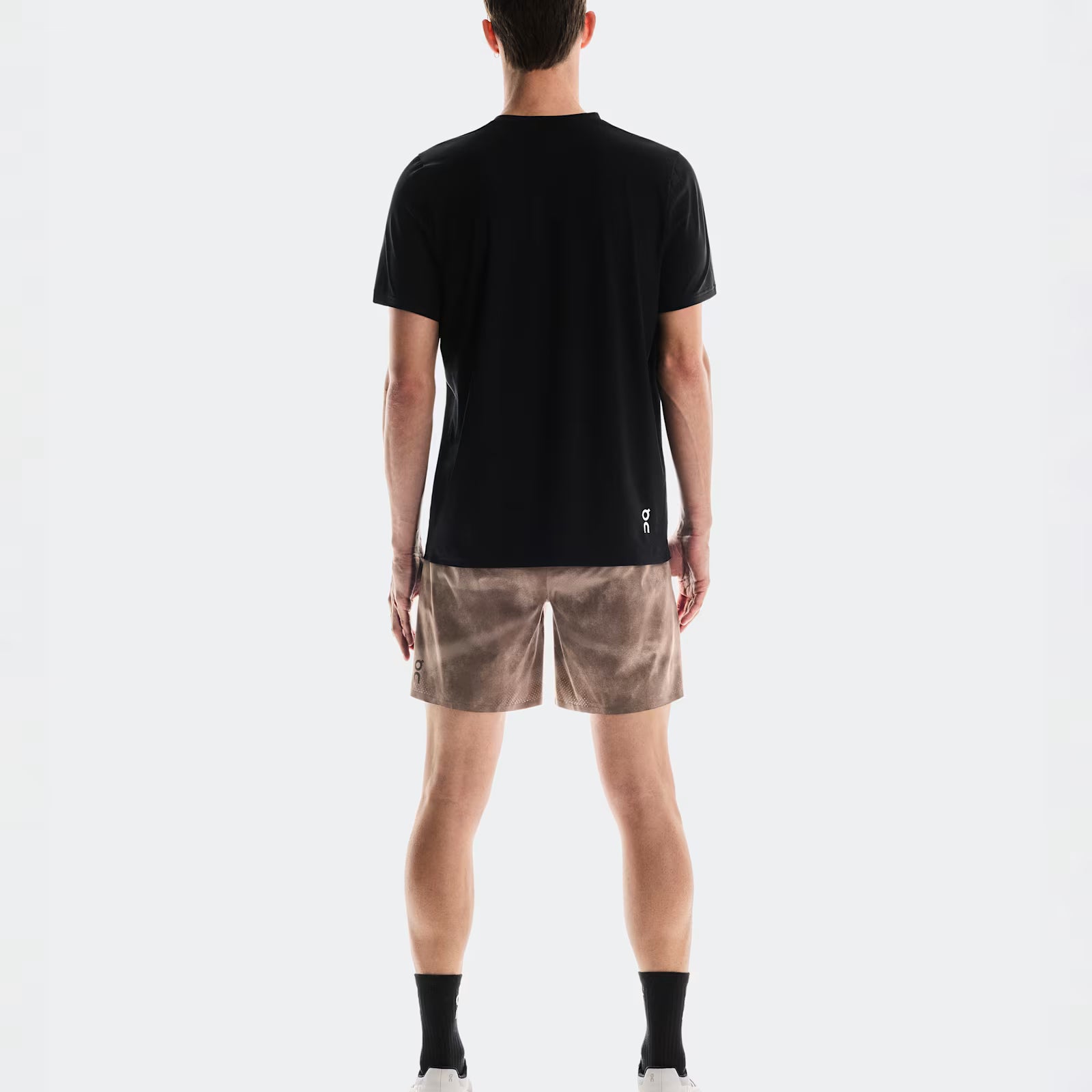 On 7" Performance Shorts Aop Cinder