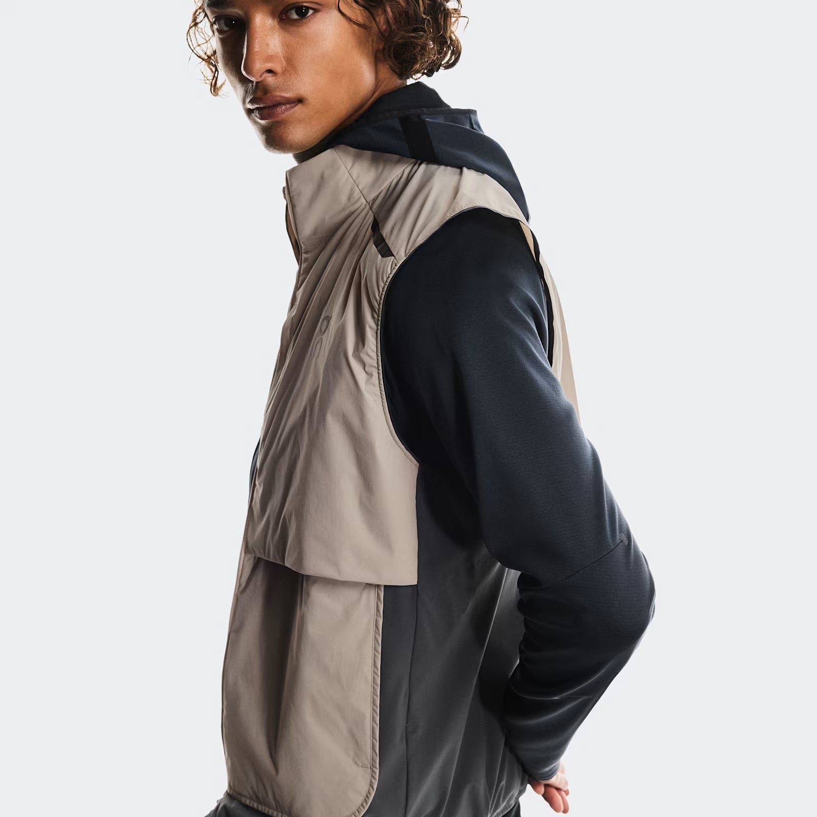On Weather Vest Desert | Eclipse