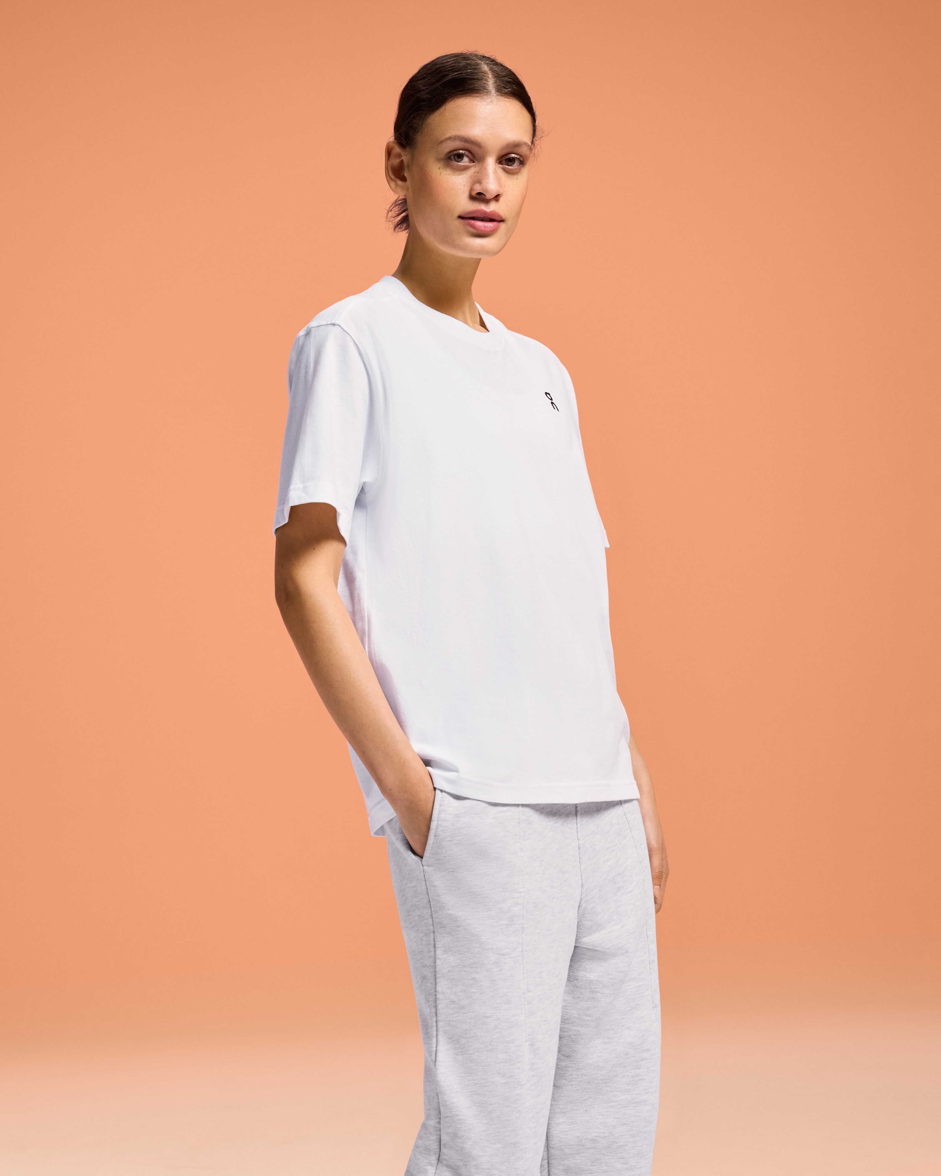 On Club-T Graphic Tennis White (Women'S)