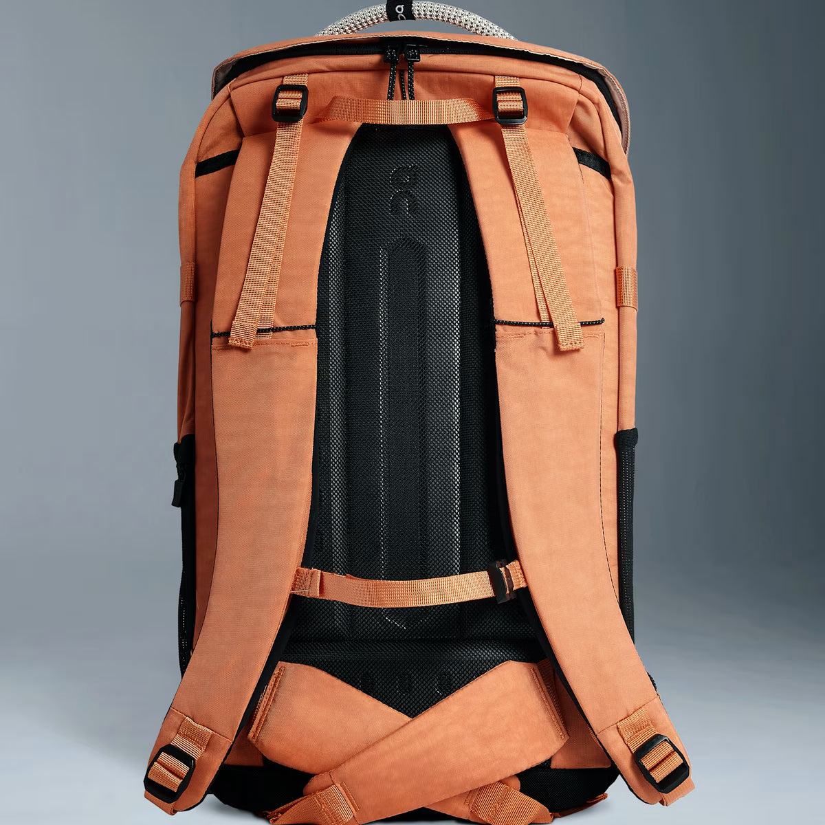 On Speed Pack 24L Elite Desert Glow