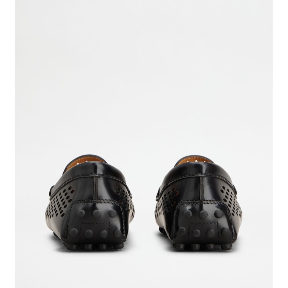 Tods Gommino Loafers In Leather Black Womens
