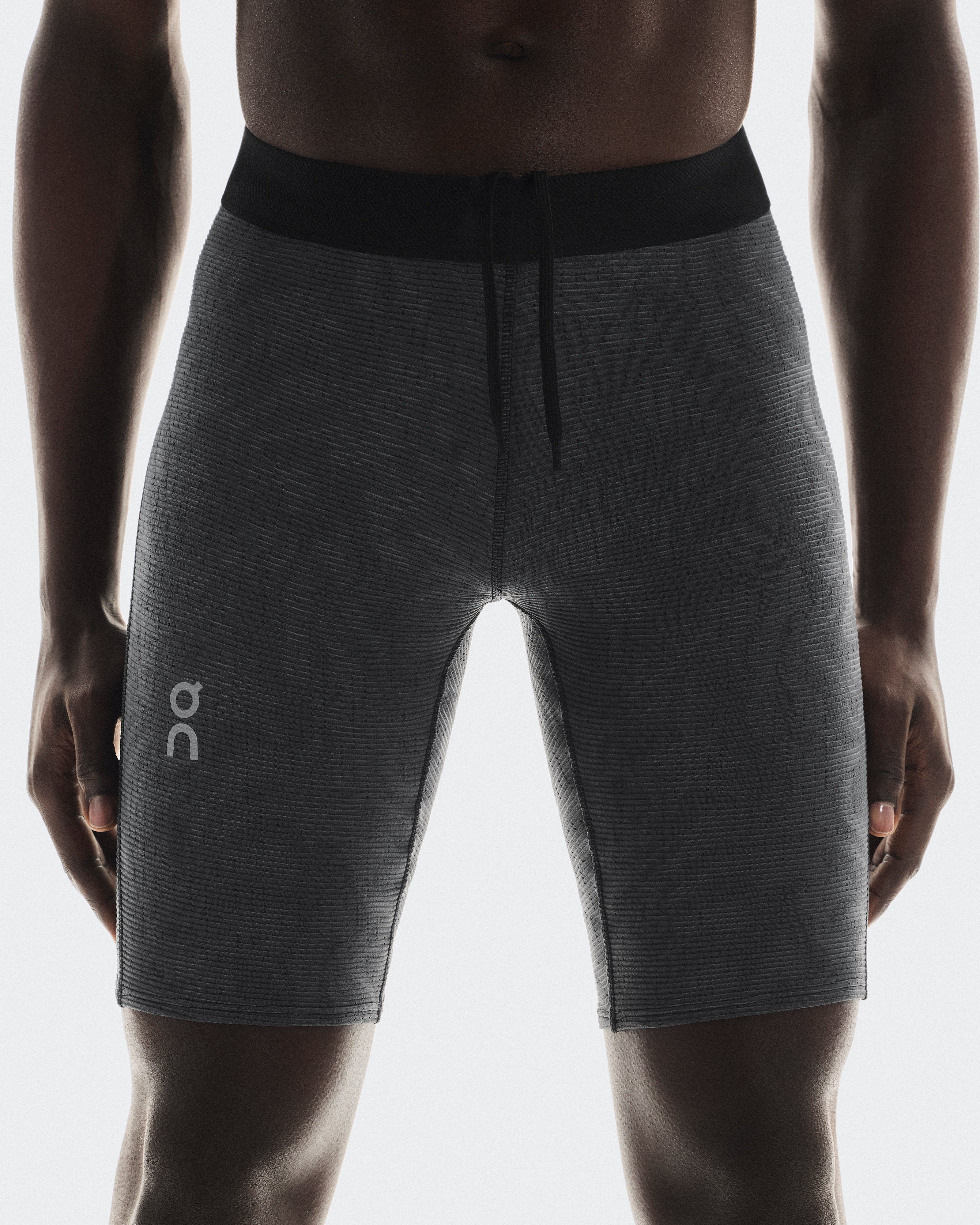 On Pace Tights Short Black