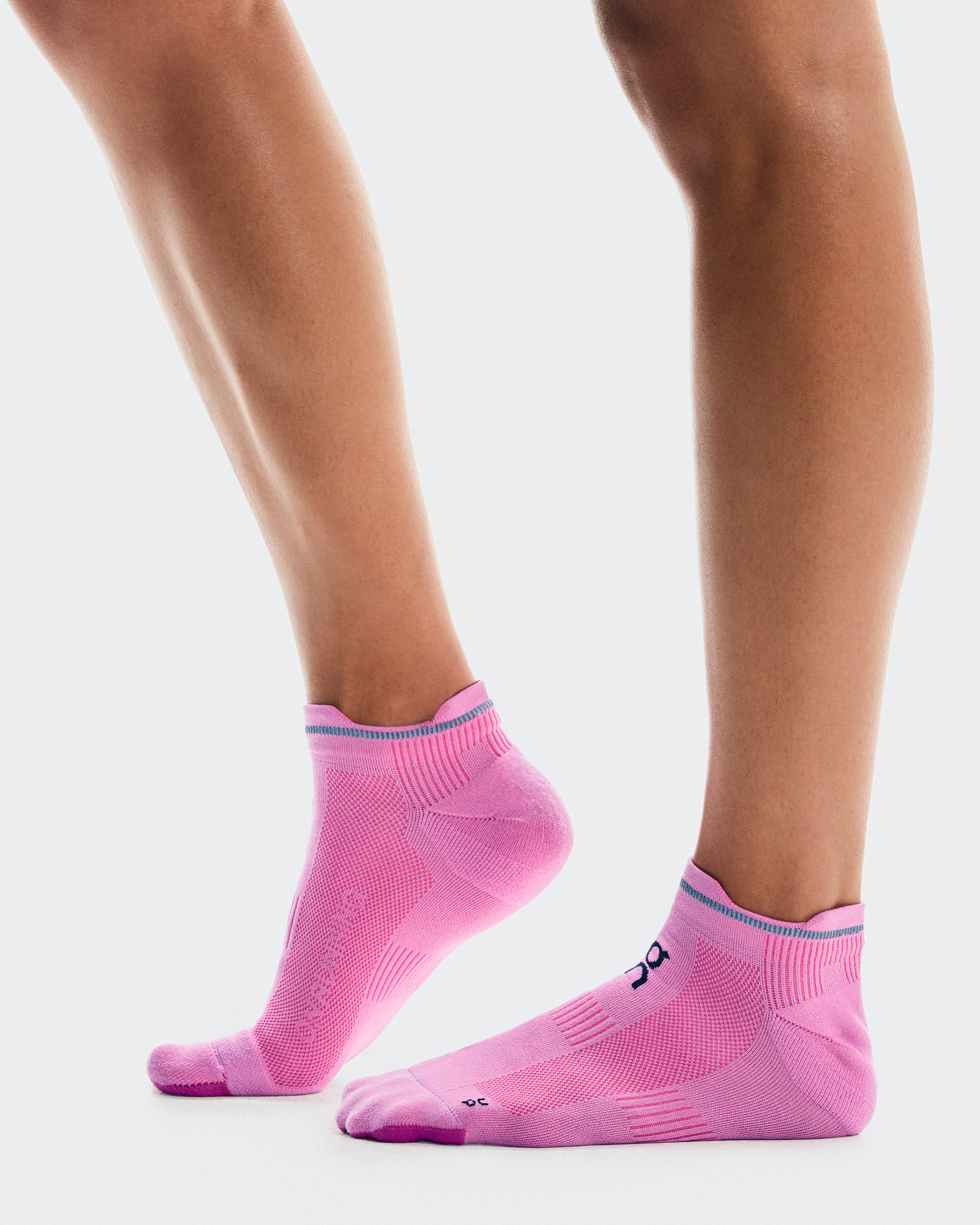 On Elite Run Sock Low Raspberry | Pink