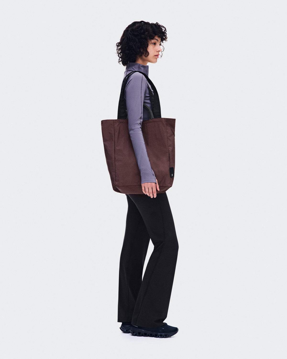 On Tote Pack 25L Cacao | Black