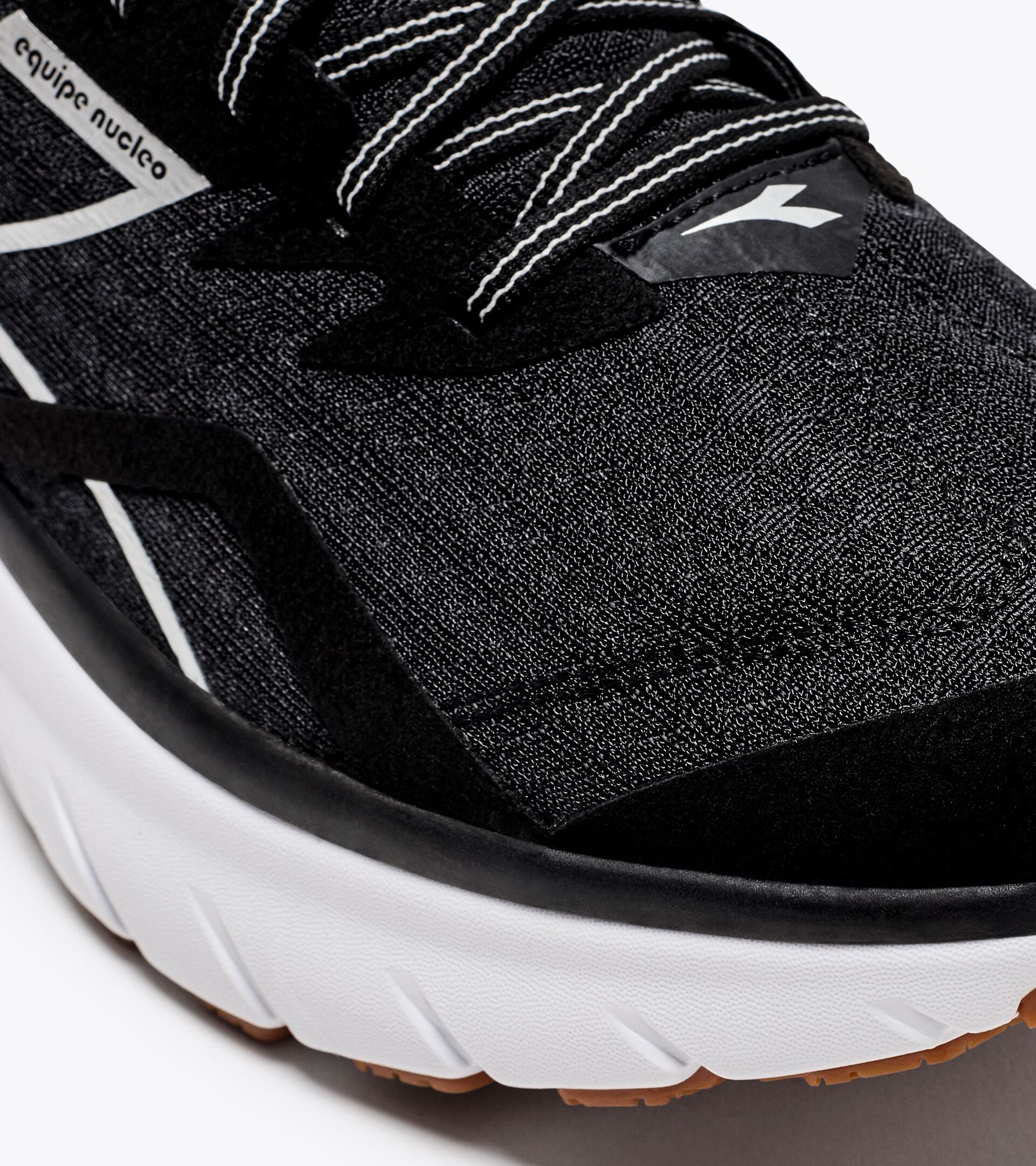 Diadora Equipe Nucleo Black/Silver/White