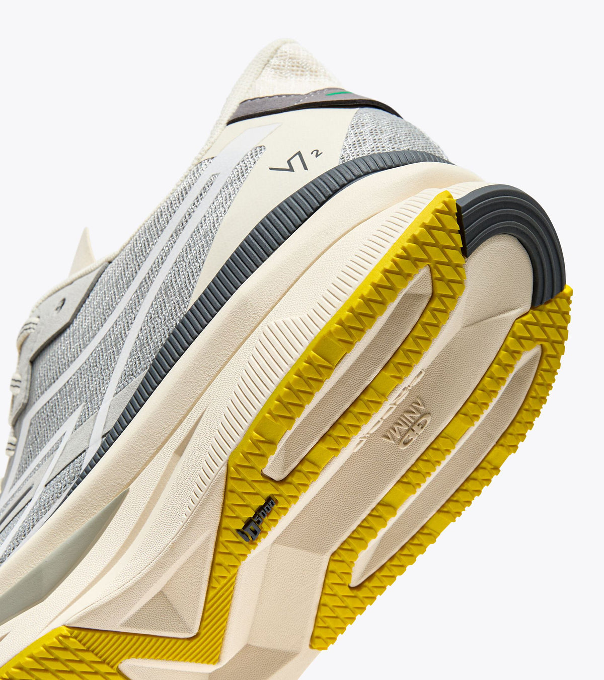 Diadora Atomo V7000-2 Silver Dd/Whisper White