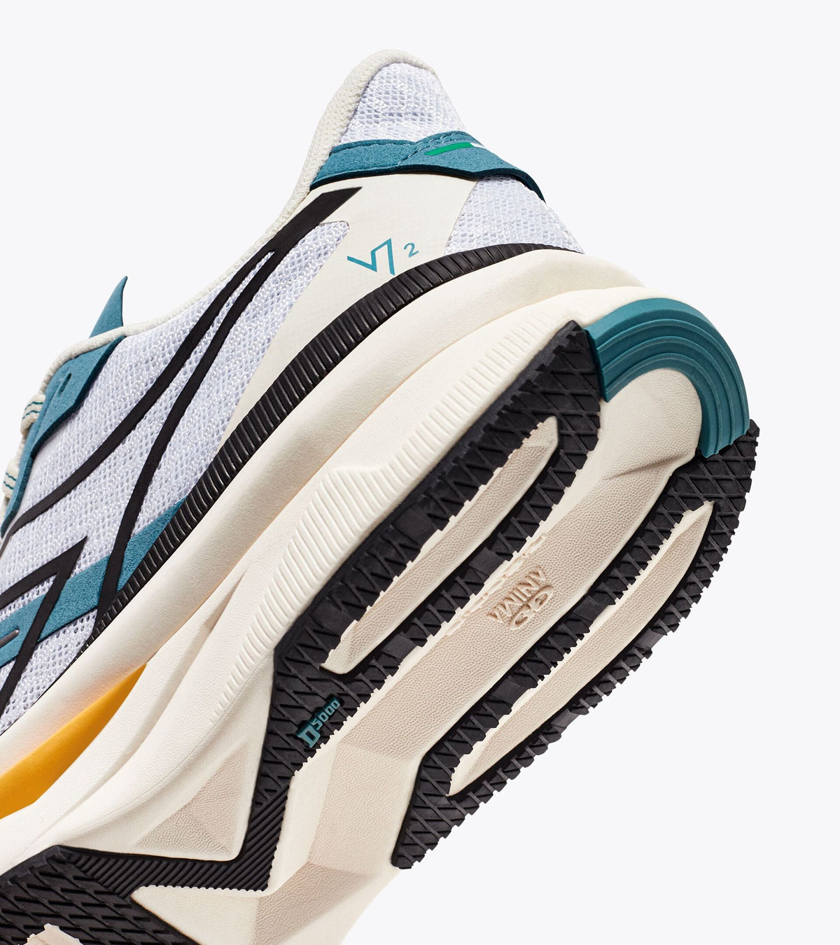 Diadora Atomo V7000-2 White/Brittany Blue, sole
