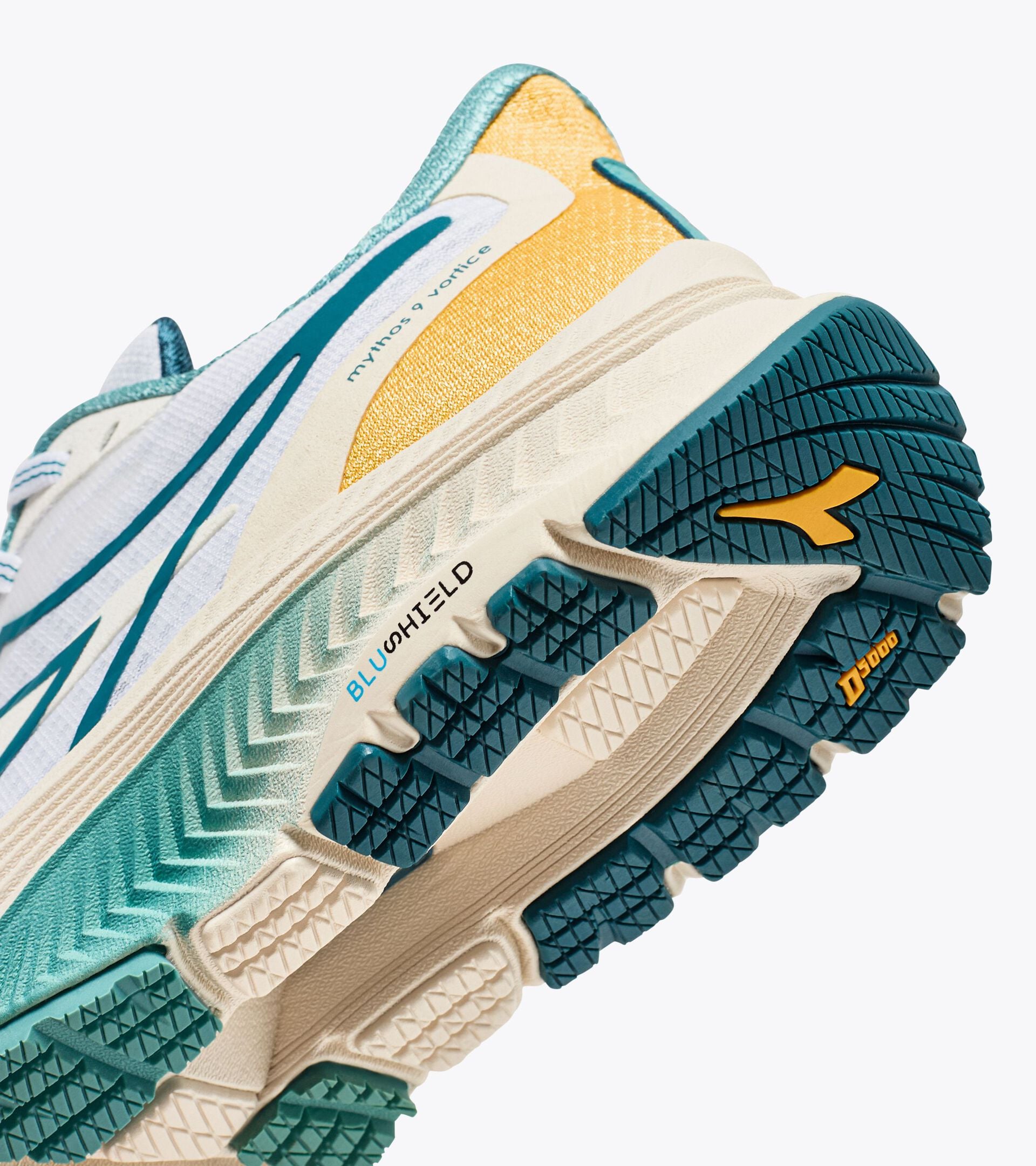 Diadora Mythos Blushield 9 Vortice W White/Whisper White