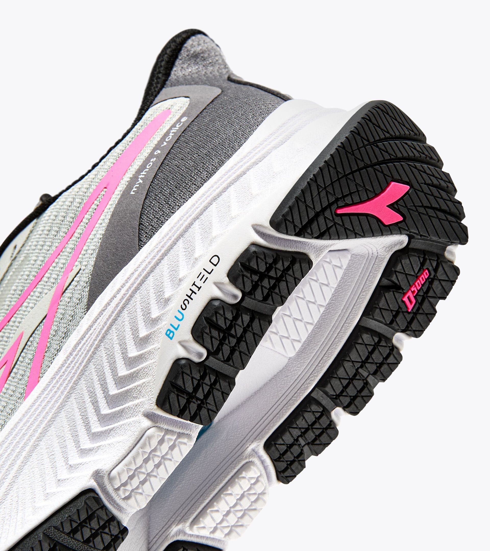 Diadora Mythos Blushield 9 Vortice W Silver Dd/Pink Fluo