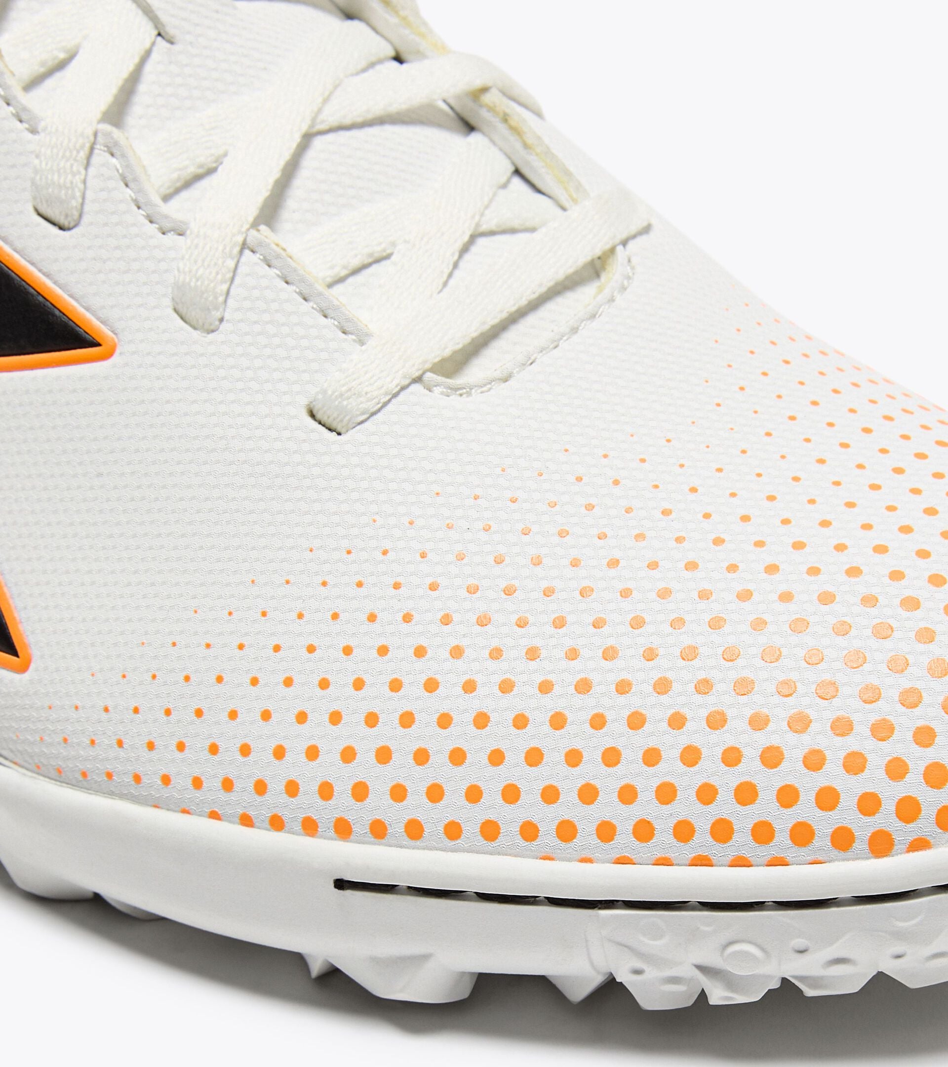 Diadora Pichichi 7 Tfr White/Black/Orange Fluo