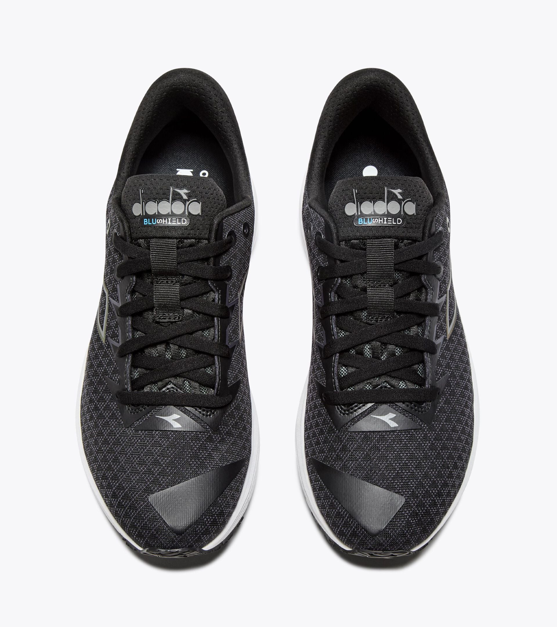 Diadora Mythos Blushield 10 Vortice Hip Black/White (C7406)