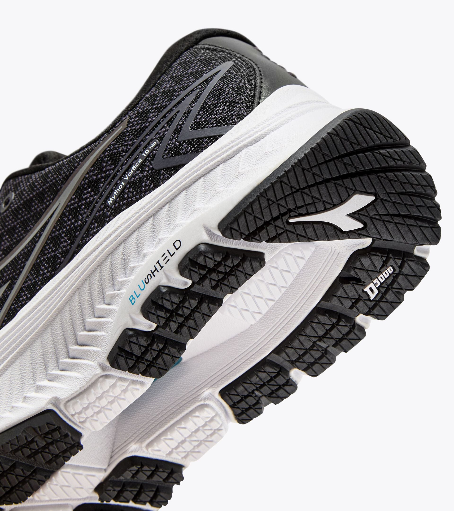 Diadora Mythos Blushield 10 Vortice Hip W Black/White (C7406)