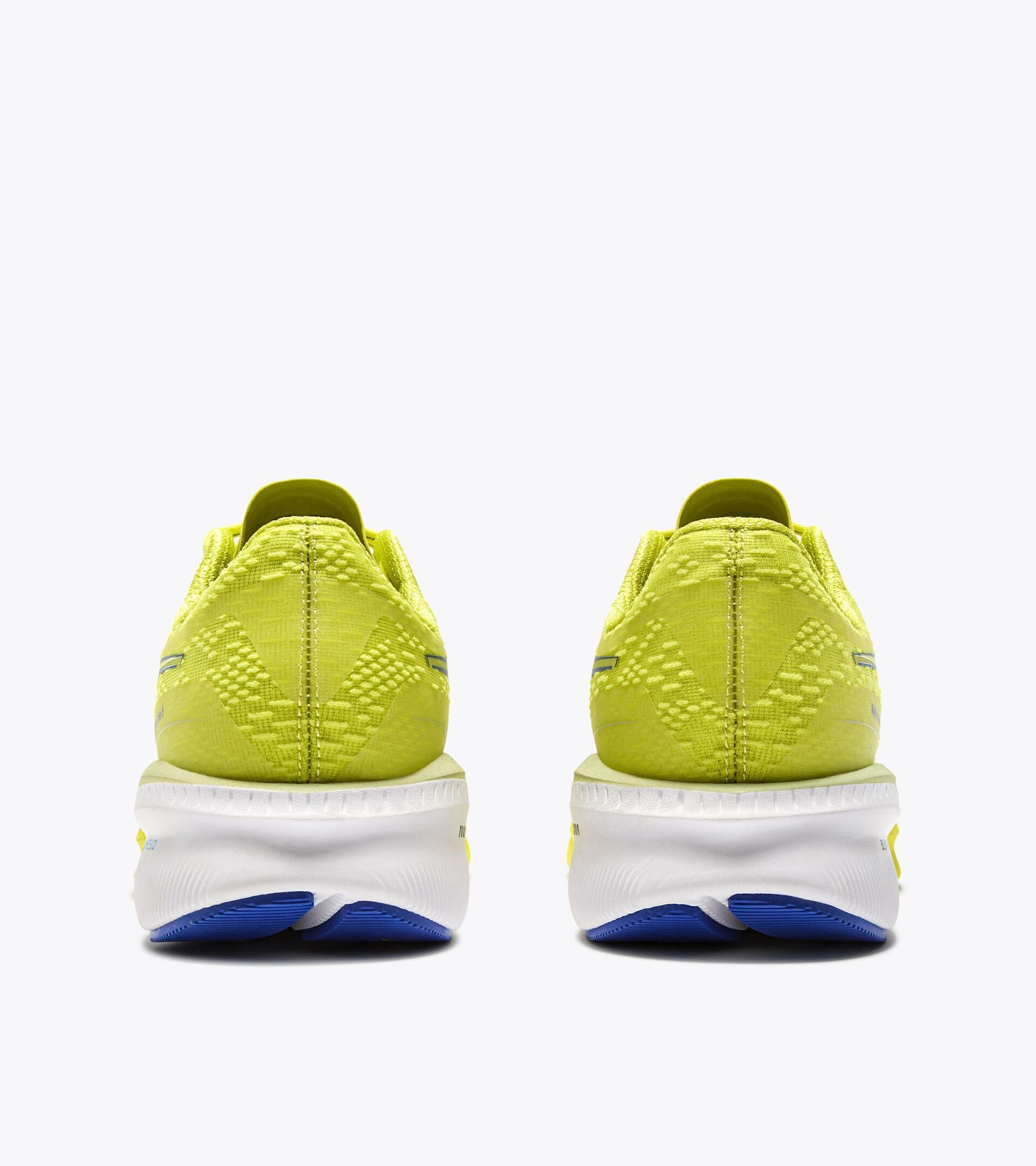 Diadora Mythos Blushield Volo 5 Sulphur Spring/Surf The Web