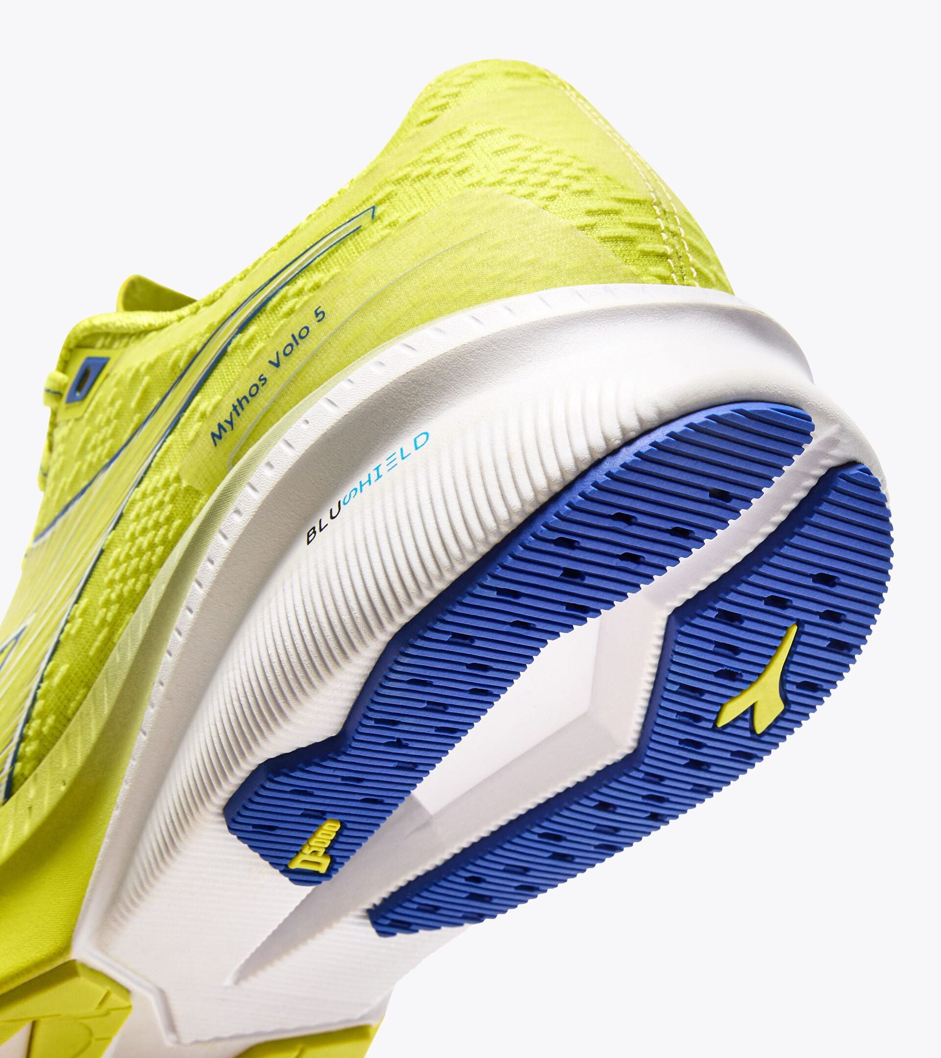 Diadora Mythos Blushield Volo 5 Sulphur Spring/Surf The Web