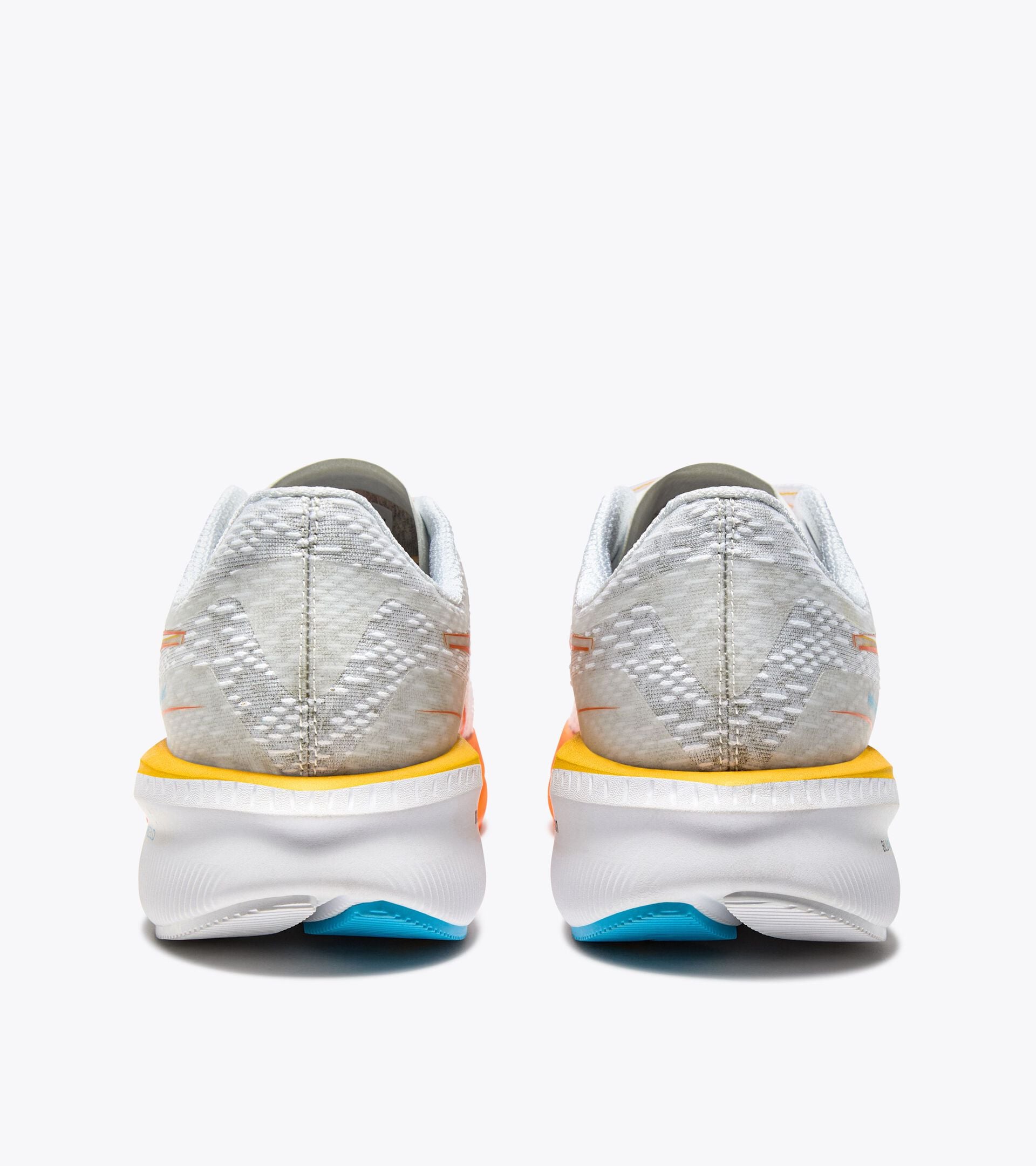 Diadora Mythos Blushield Volo 5 White/Nectarine/Lemon Chrome