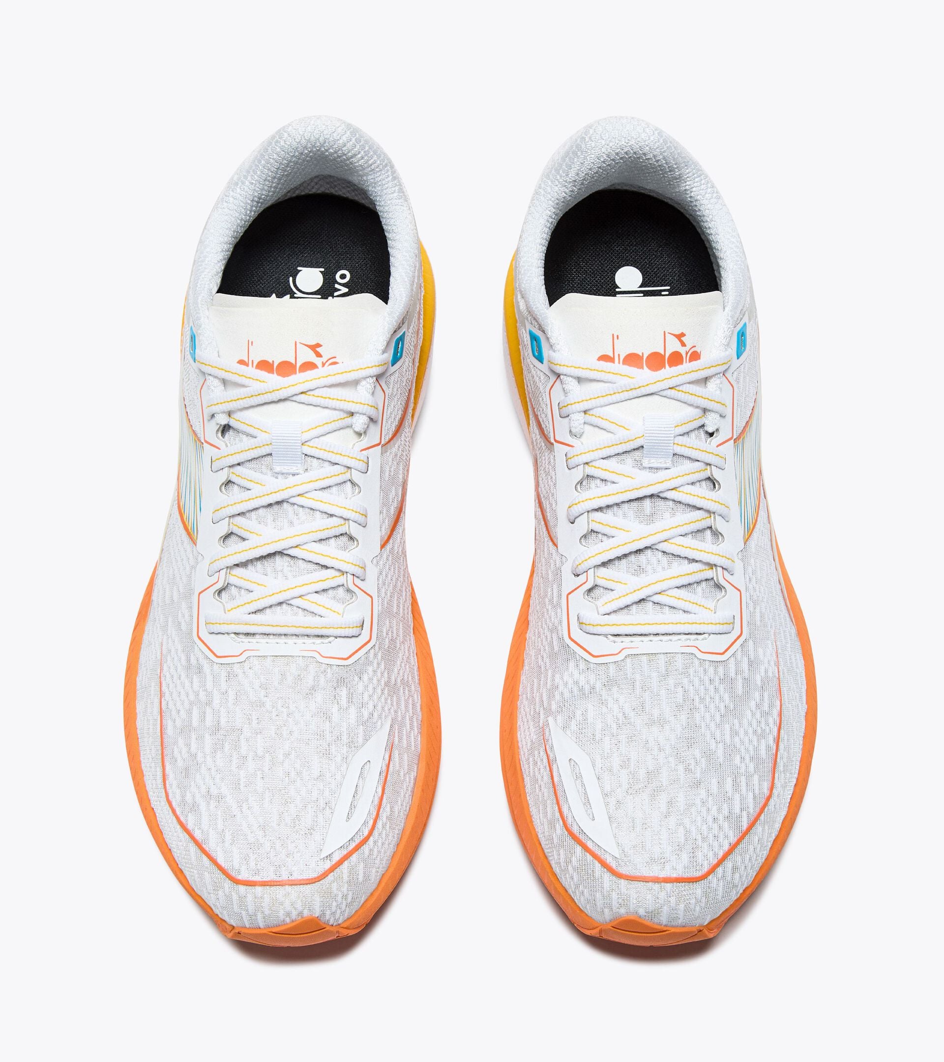 Diadora Mythos Blushield Volo 5 White/Nectarine/Lemon Chrome