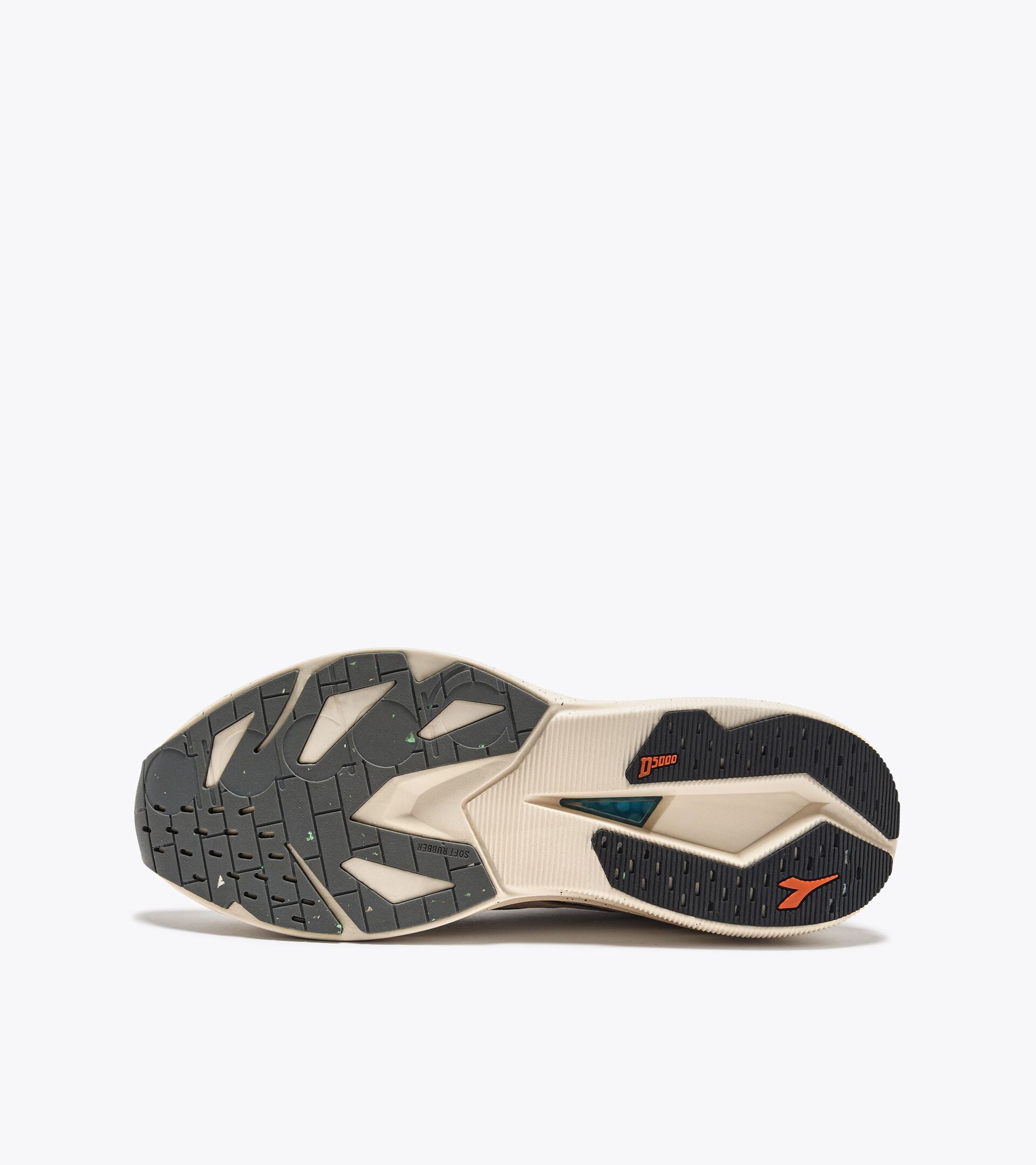 Diadora Mythos Blushield Volo 5 2030 Beige/Steel Gray
