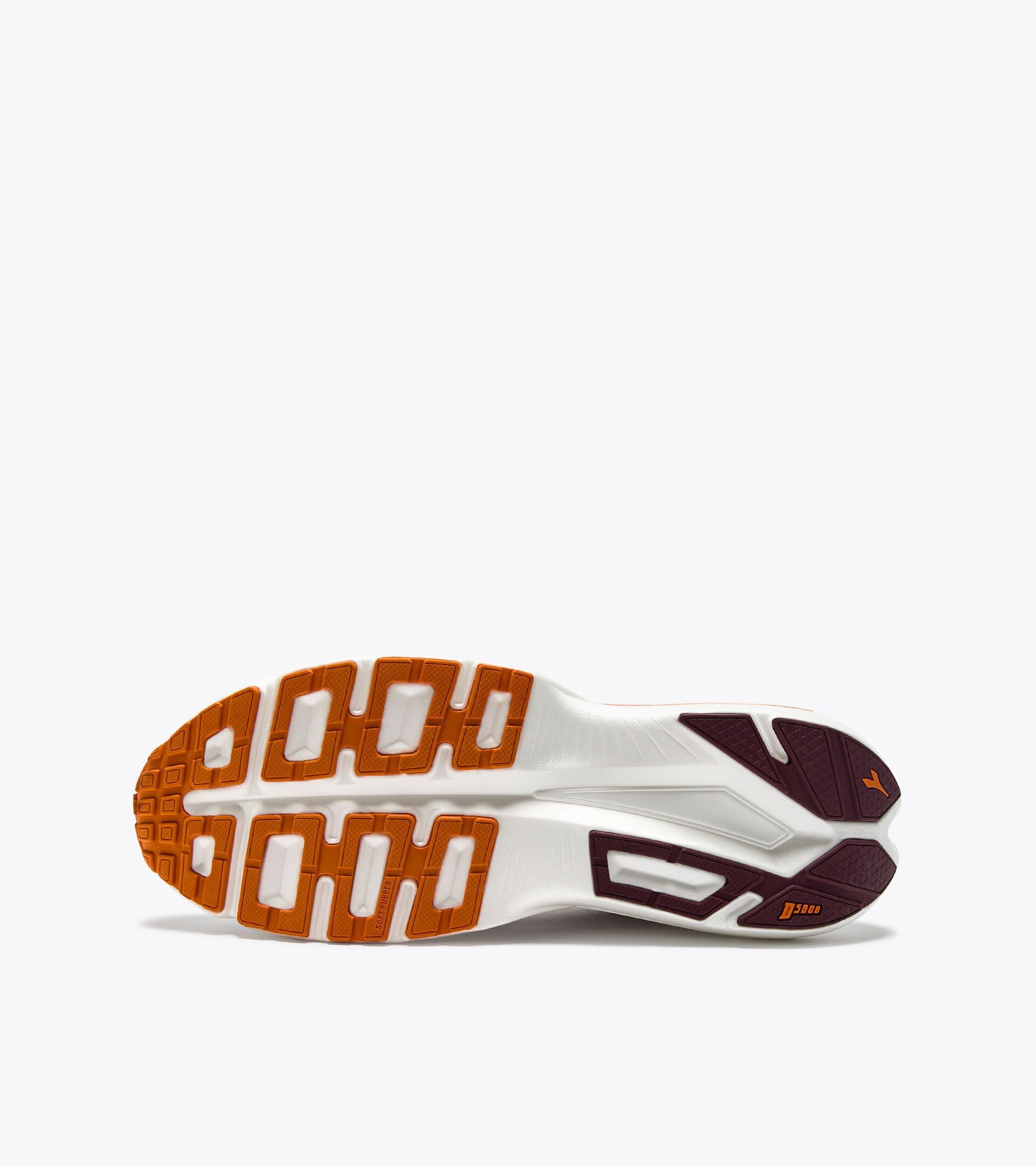 Diadora Frequenza 2 White/Maroon Banner