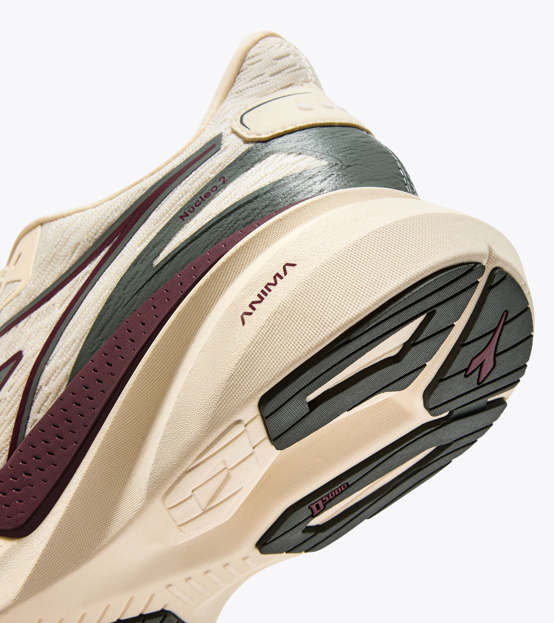Diadora Nucleo 2 Whisper White/Maroon Banner