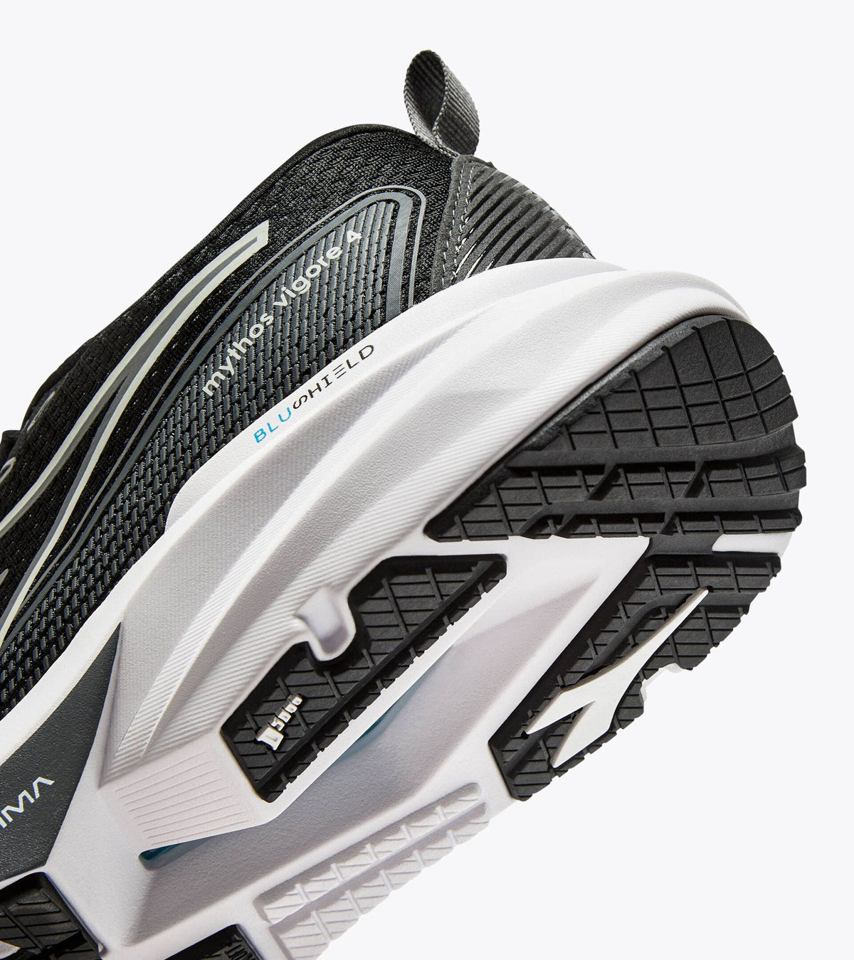 Diadora Mythos Blushield Vigore 4 Black/Steel Gray
