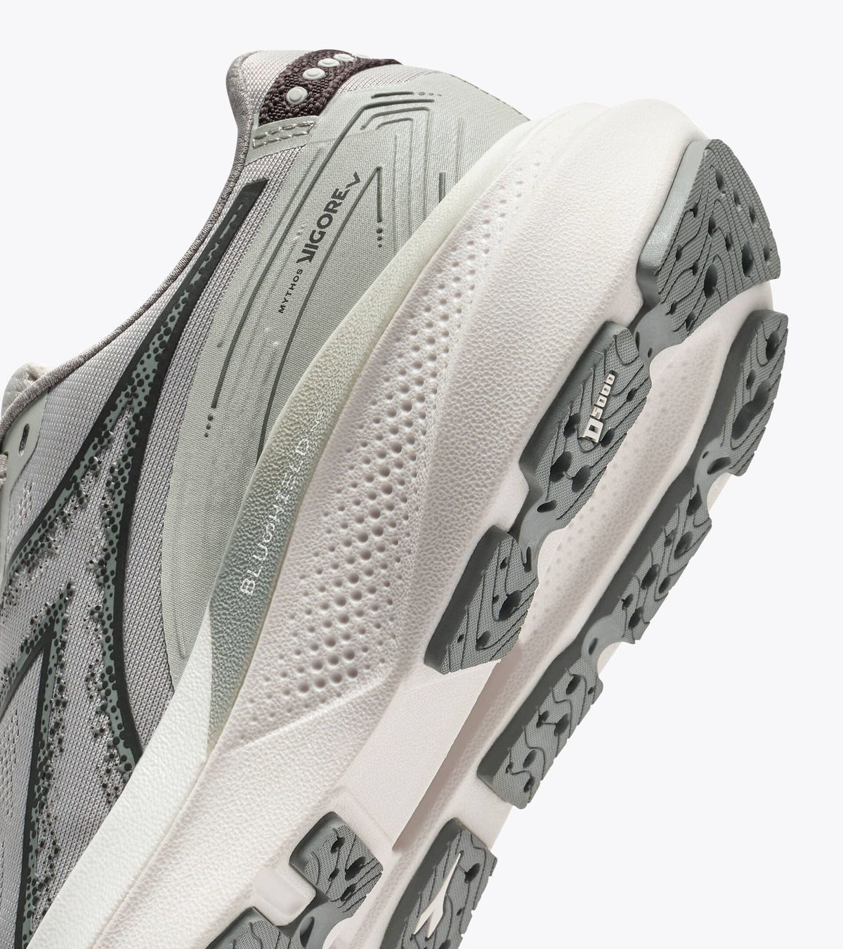 Diadora Mythos Blushield Vigore V W Silver /Forged Iron