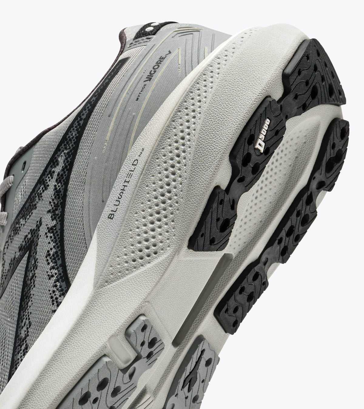 Diadora Mythos Blushield Vigore V Ultimate Gray /Black