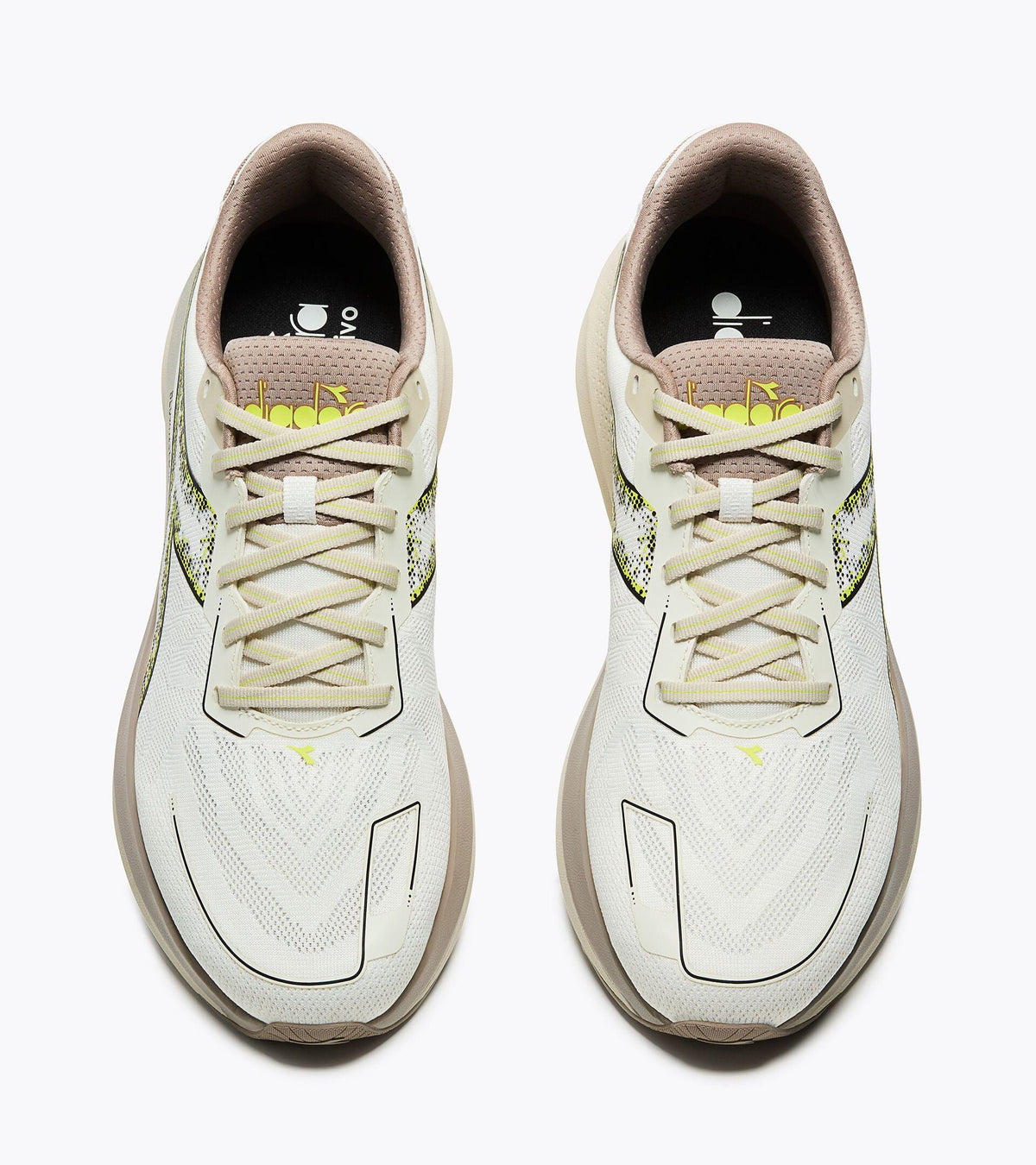 Diadora Mythos Blushield Vigore V Snow White /Almond Milk