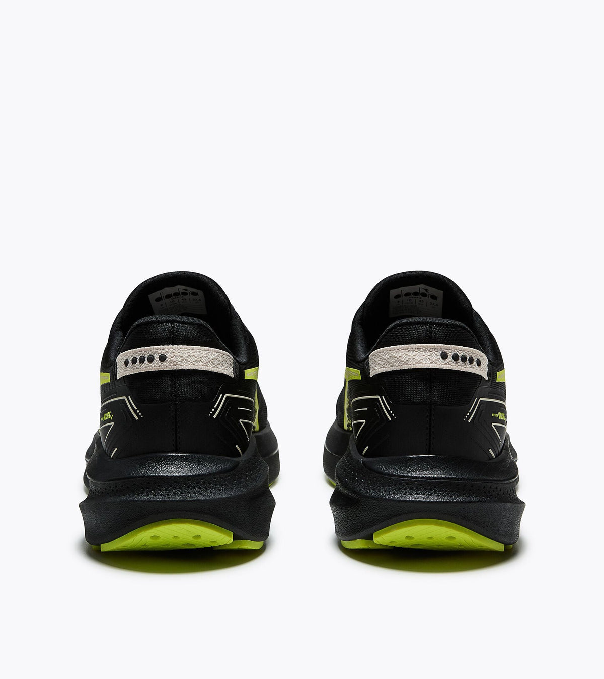Diadora Mythos Blushield Vigore V Black /Evening Primrose