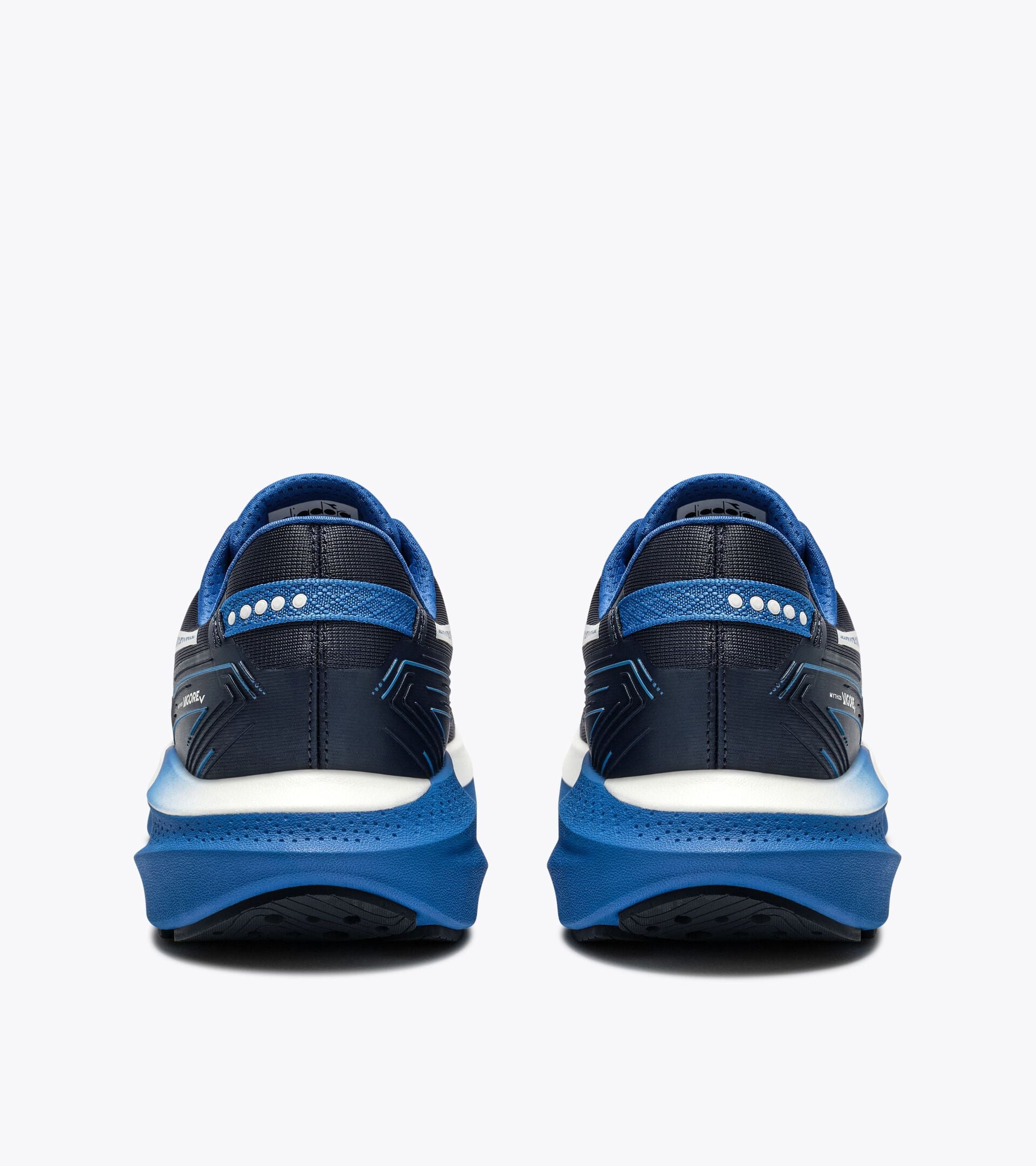 Diadora Mythos Blushield Vigore V Blue Corsair/White