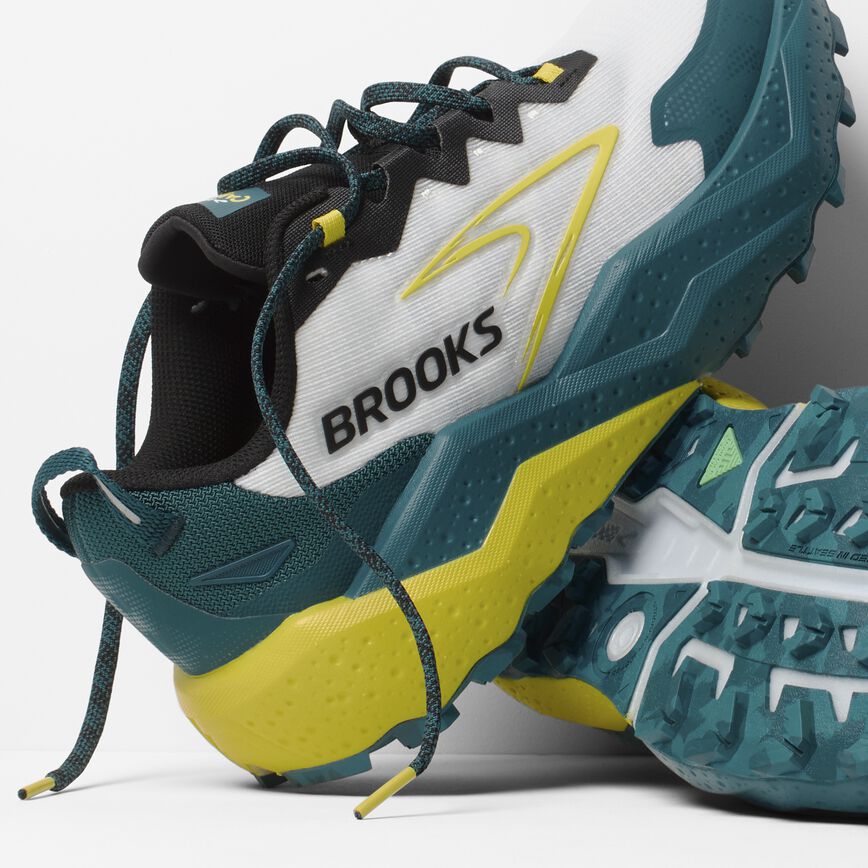 Brooks Caldera 8 Bit of Blue/Quince/Celestial