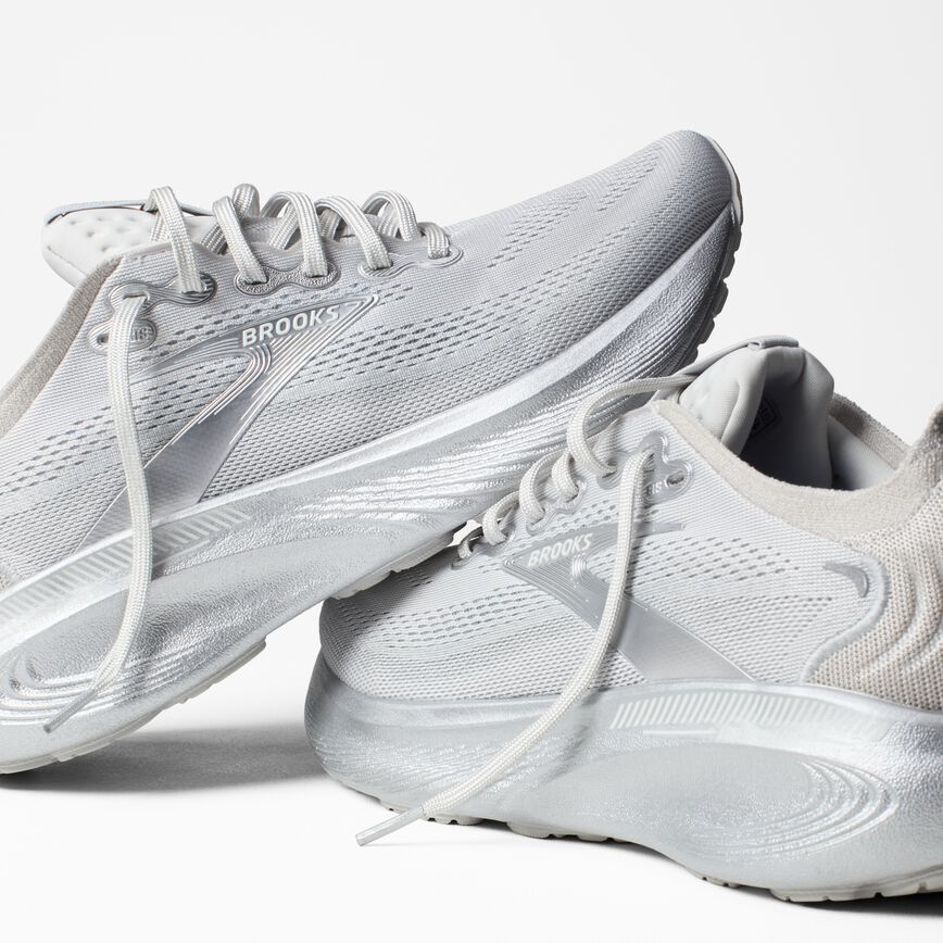 Brooks Adrenaline GTS 25 Silver Anniversary Edition