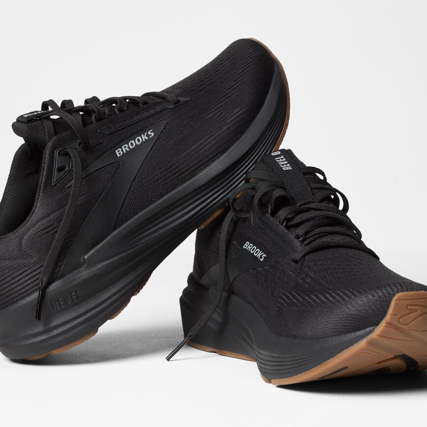 Brooks Revel 8 Black/Black