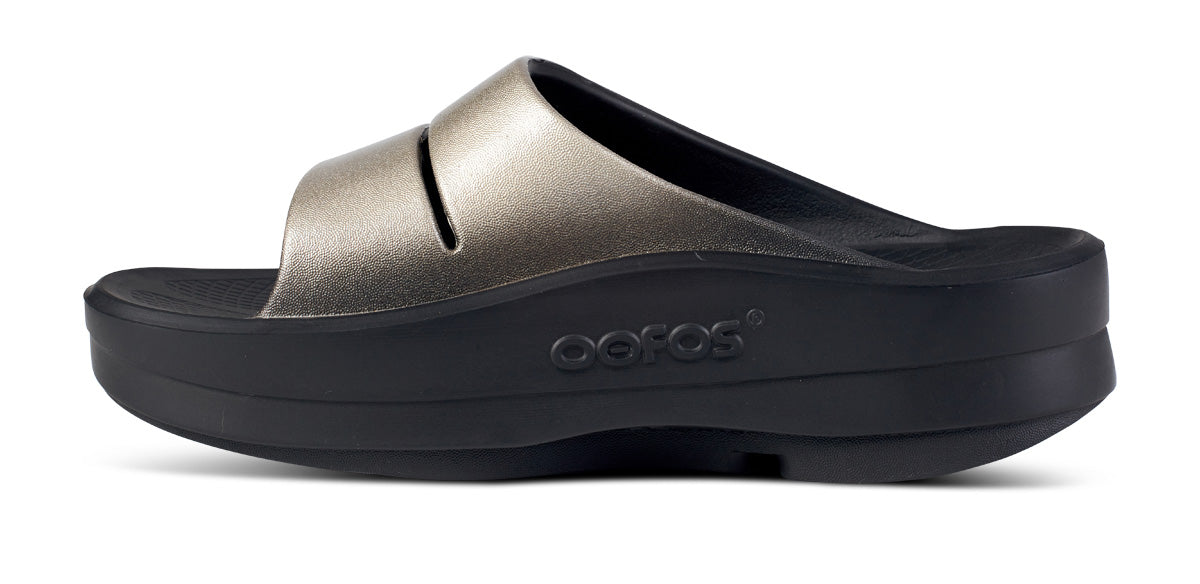 Oofos Women's Luxe Platform Slide Latte